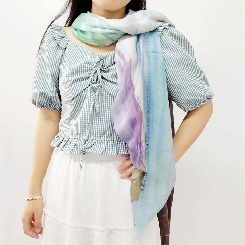 Custom logo oem odm Light Italian Printing Cashmere wool scarf shawl New Design cashmere Shawl for women