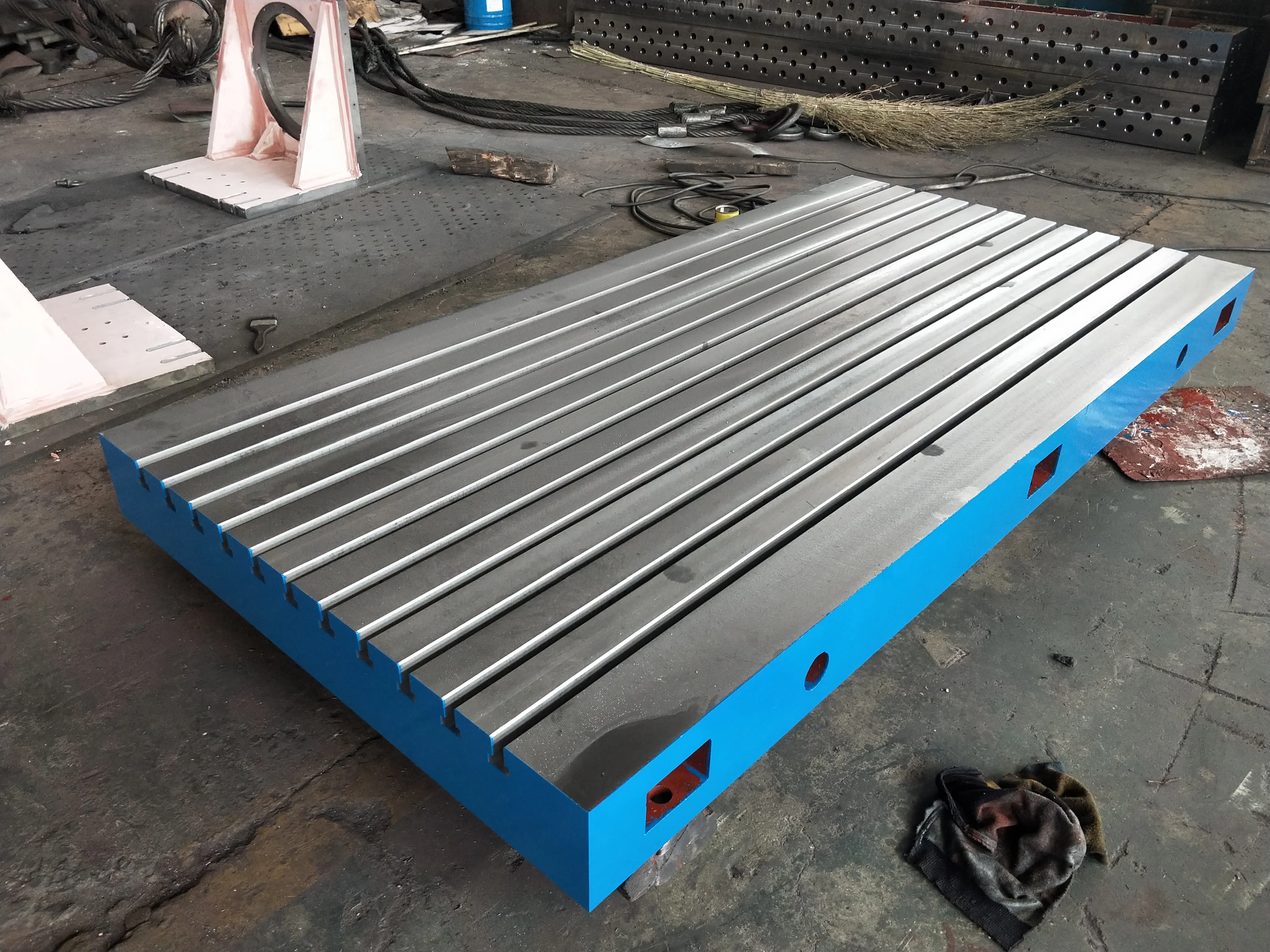 t-slots testing cast iron surface plate