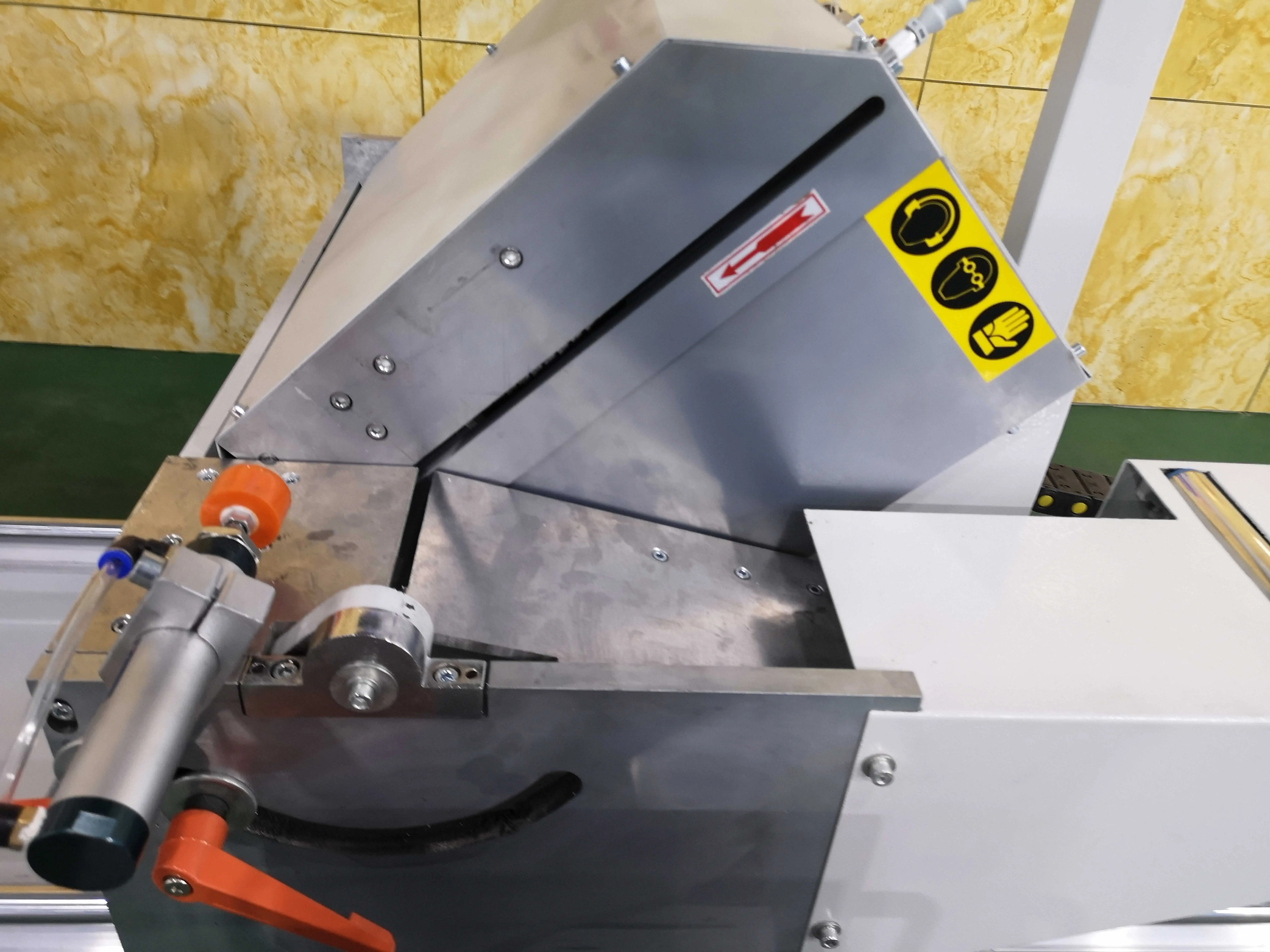 Aluminum angle cutting machine window saw cutting of aluminum and price