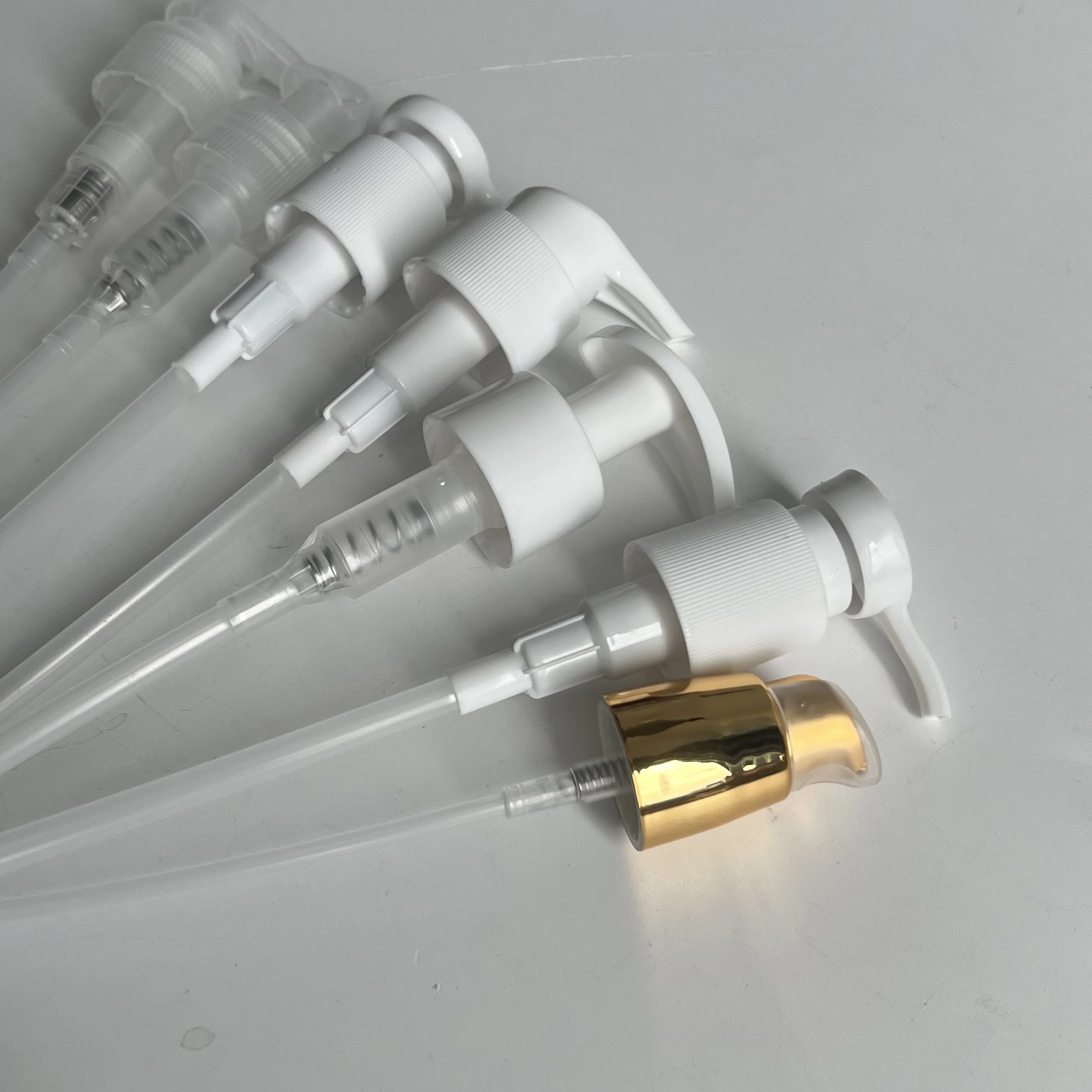 Custom Plastic Lotion Soap Pump Dispensers 18 20 24/410 400 Lotion Pump Dispensers For Bottle