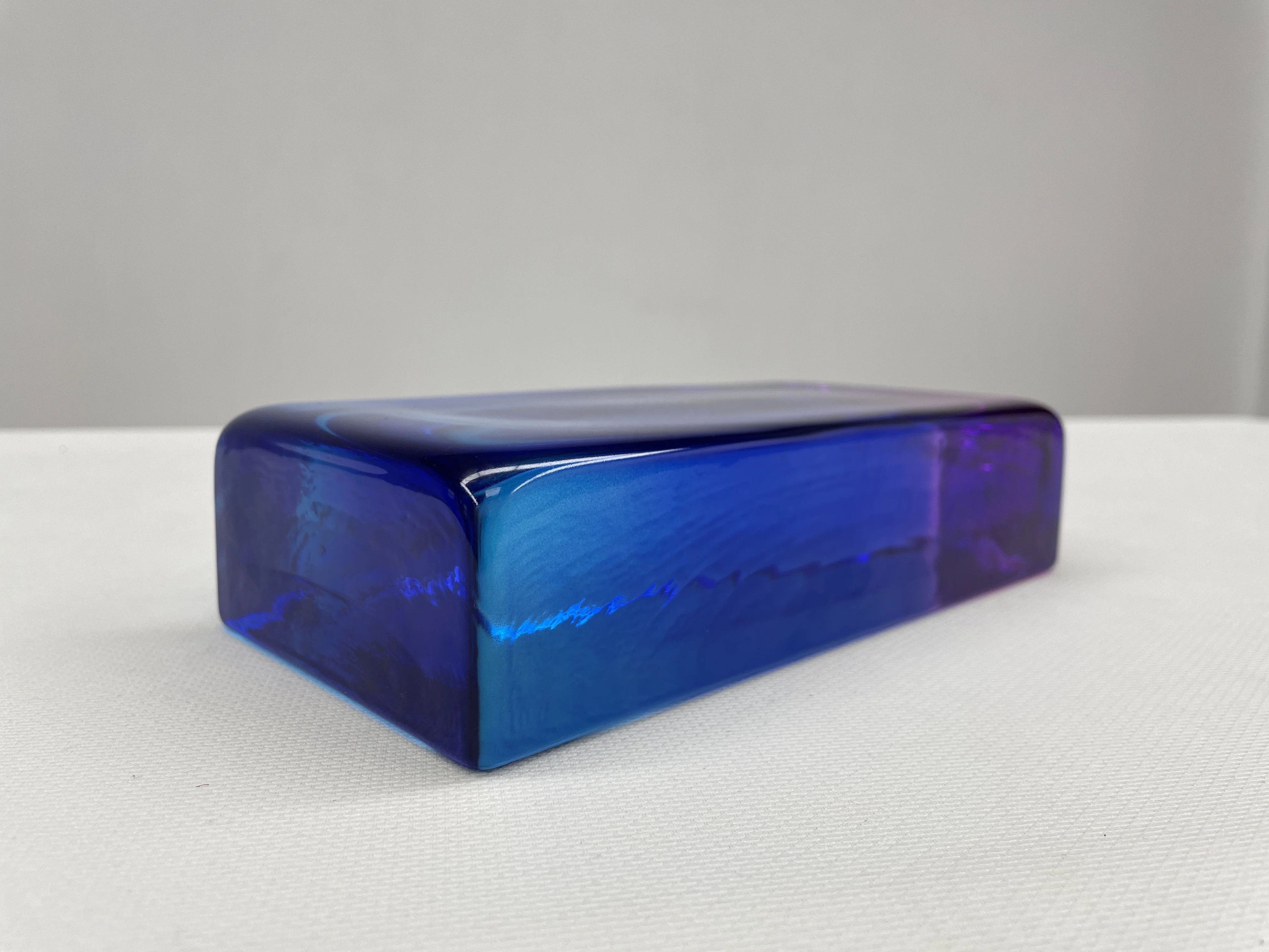 Customized solid Hot-melt Gradient Ramp Color Glass Block   Multicolour Crystal Brick dimensions 200*100*50 mm