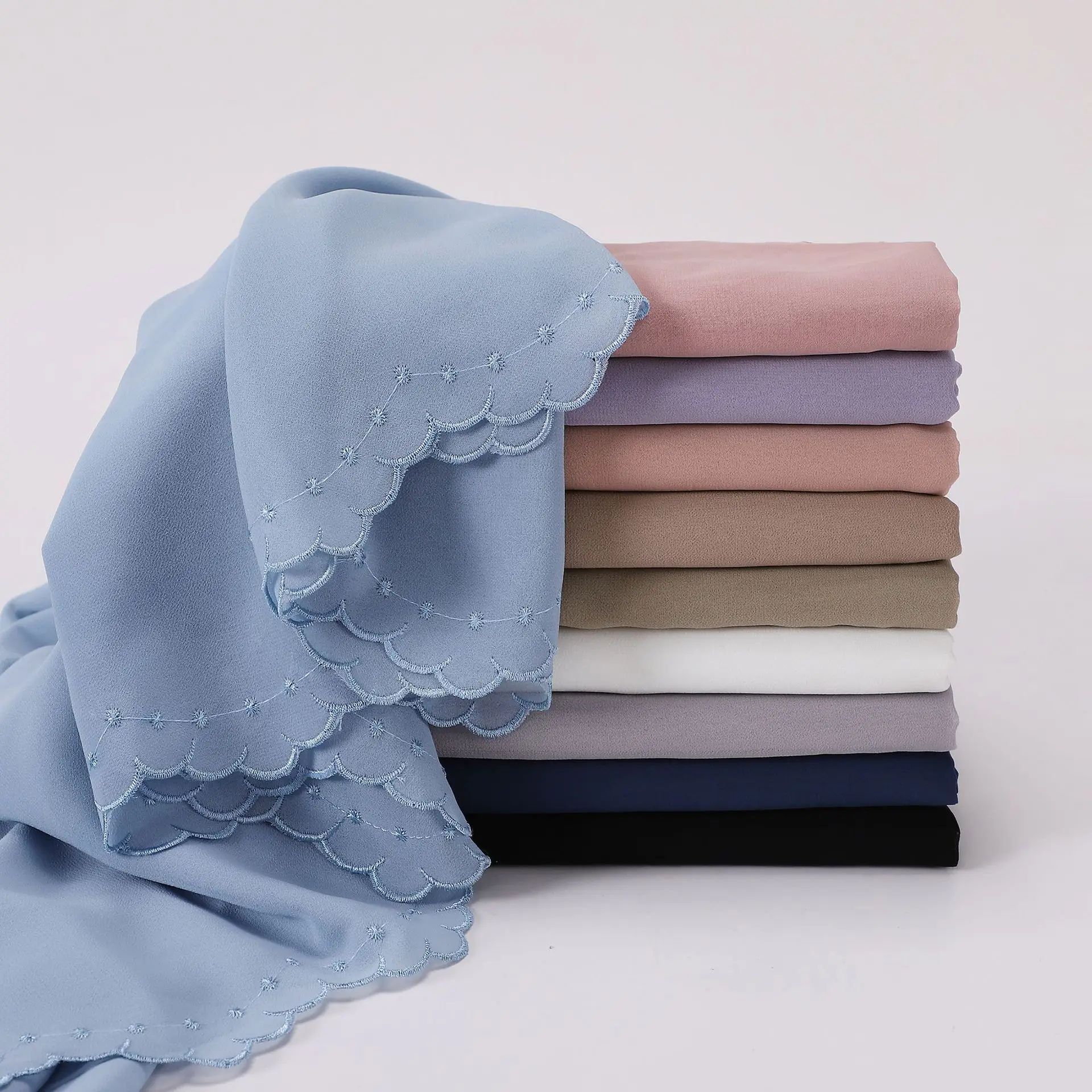 Wholesale Embroidery Edge Chiffon Veil Hijab Scarf New Islamic Headscarf Muslim Pearl Plain Turban Scarves