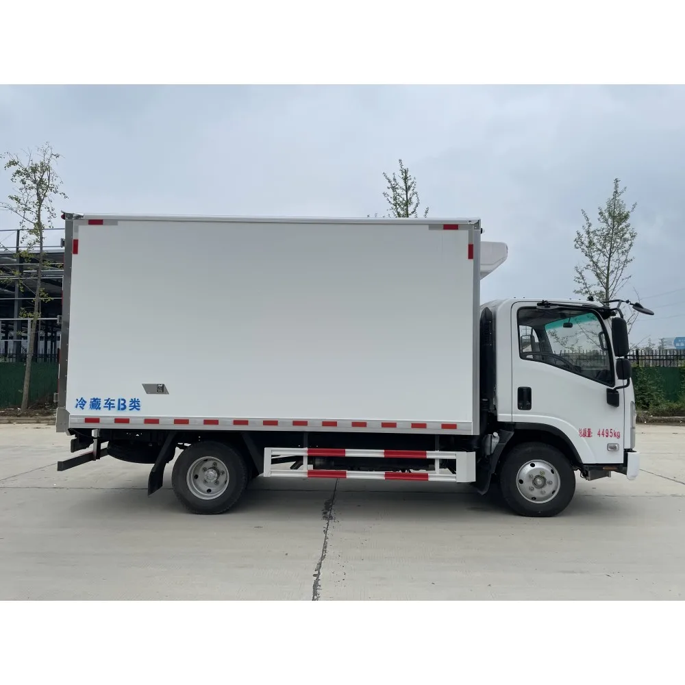 Isuzu 4*2 Легкий рефрижератор