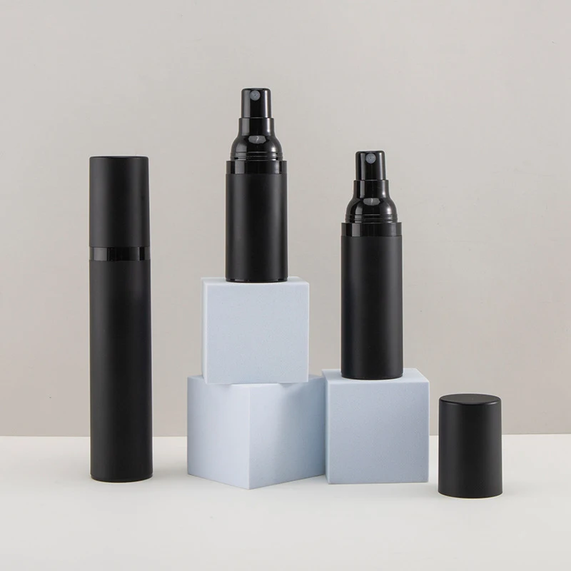 Factory wholesale custom 15ml 30ml 50ml plastic PP empty matte black airless spray bottle with lid