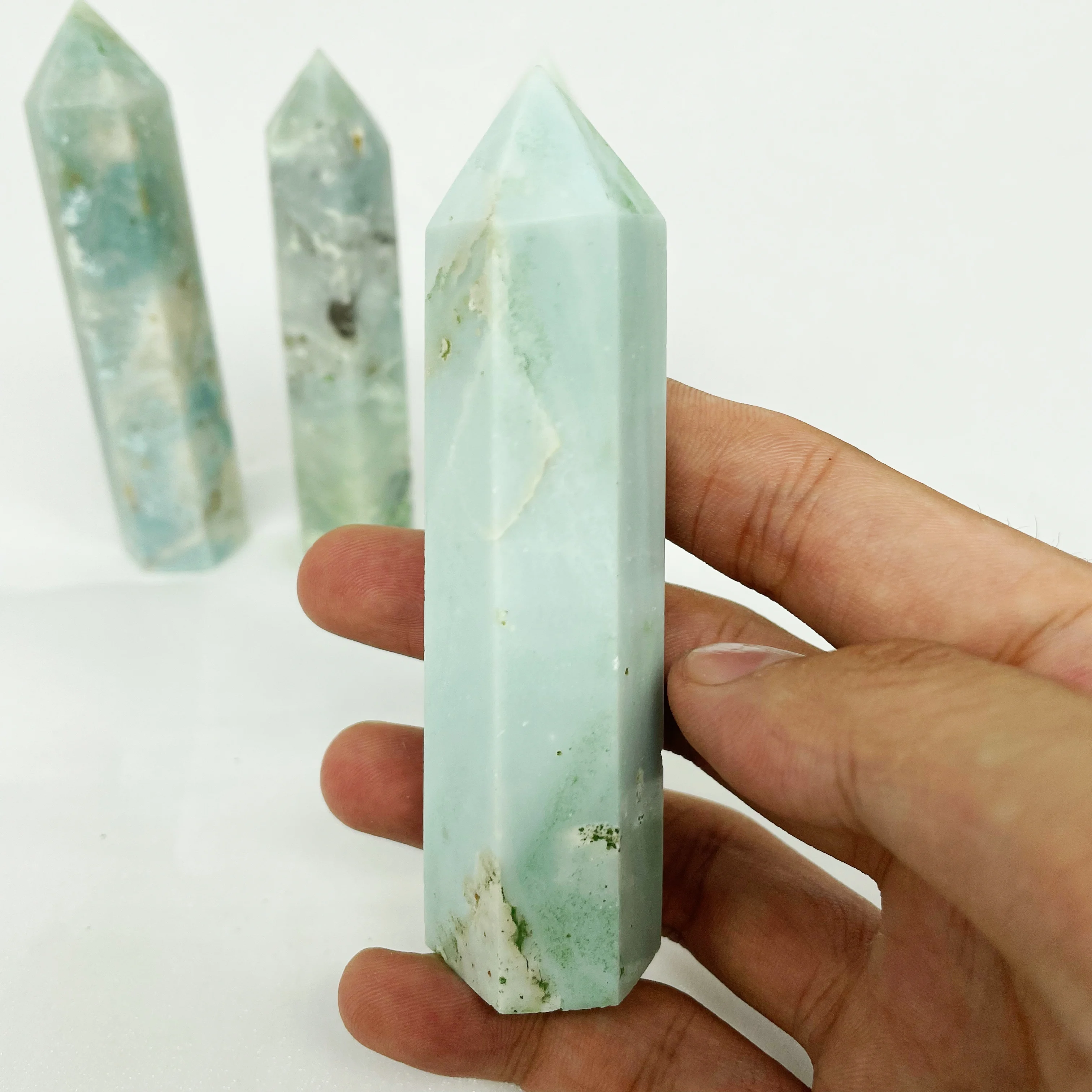 Wholesale Natural Semi-precious Stone Crafts Natural Healing Blue Caribbean Calcite Tower For Home Decor
