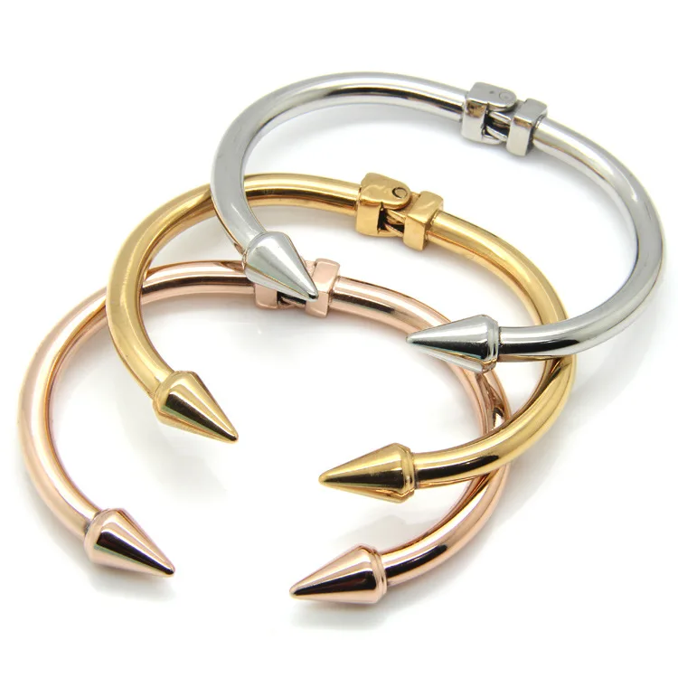 Hanpai Fashion Rivet Punk Bracelet Spike Bangle Open Adjustable Titanium Steel