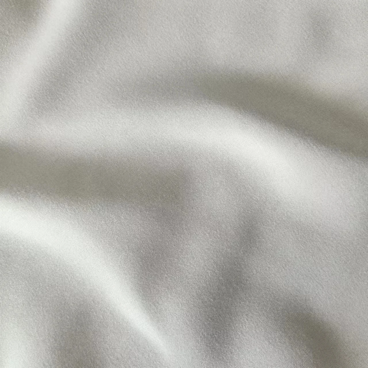 Custom your own color plain dyed brushed micro fiber white polyester bedsheets fabric in roll