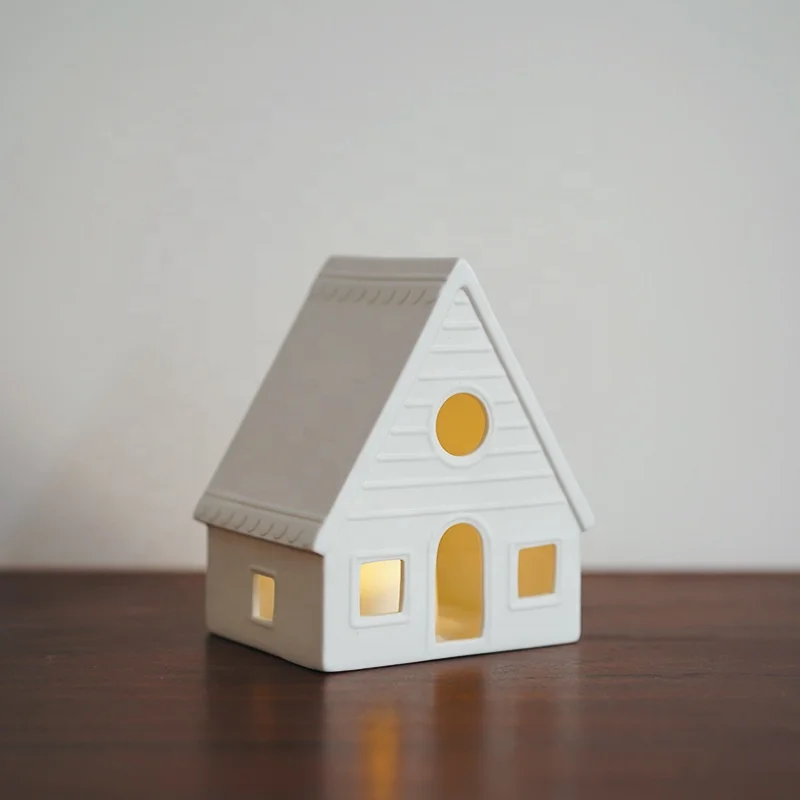 XINGYE Custom Desgin Christmas Fireplace Tabletop Ceramic House Tealight Holders Decorations White Cottage Lantern Ornament