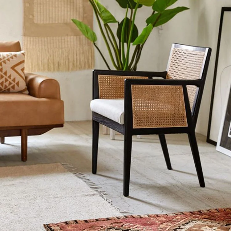 Wholesale Contemporary Nordic cafe restaurant wooden rattan armrest dining chair for dining table