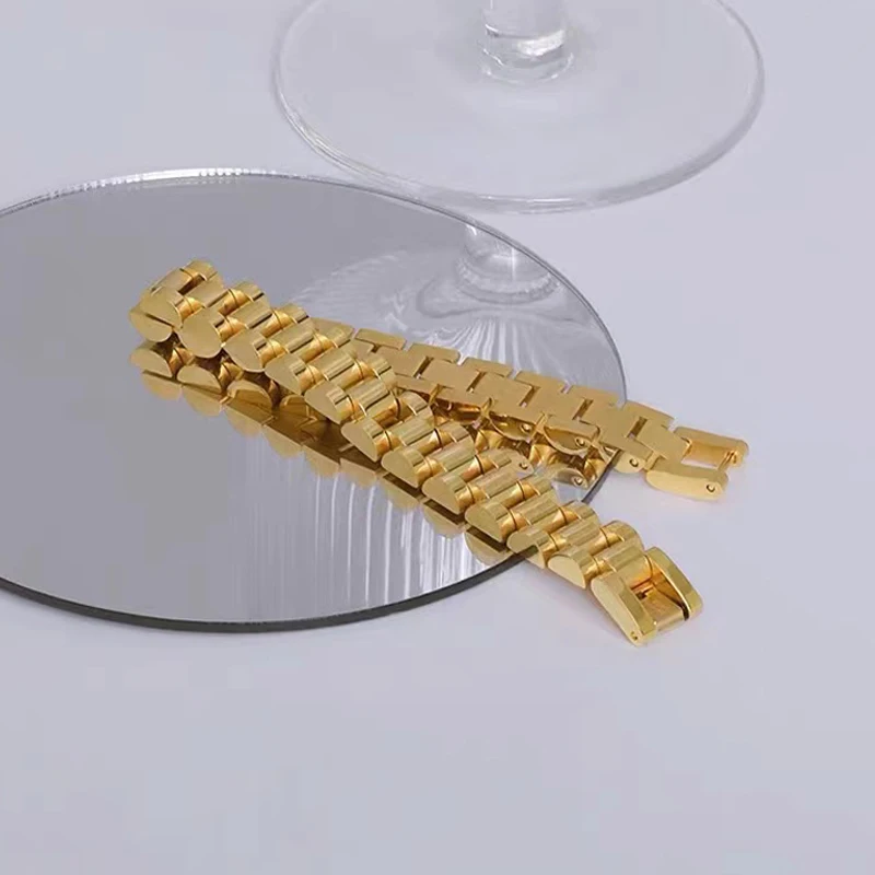 Custom Pulsera Luxury 18K Gold Plated Stainless Steel Couple Bracelet Bangle Women Men Bracelets