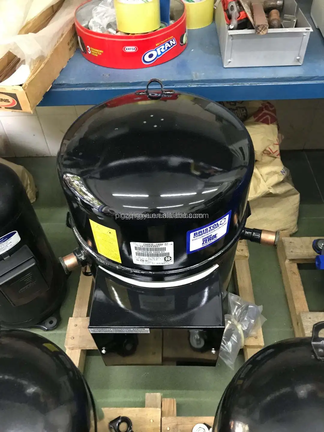Оборудование для свежего хранения Bristol H7NG184DPEF H2NG244DREF H2NG294DREF Холодильный компрессор