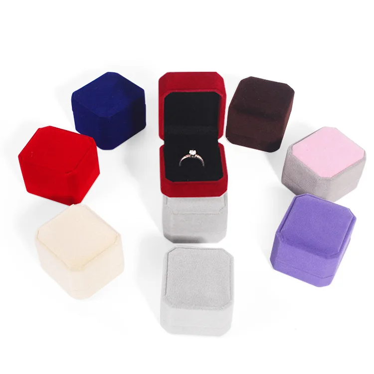 5.5*5*4cm Custom Logo Luxury High Quality Square Velvet Rings Box Popular Women Princess Jewelry Flannel Rings Box For Women Use