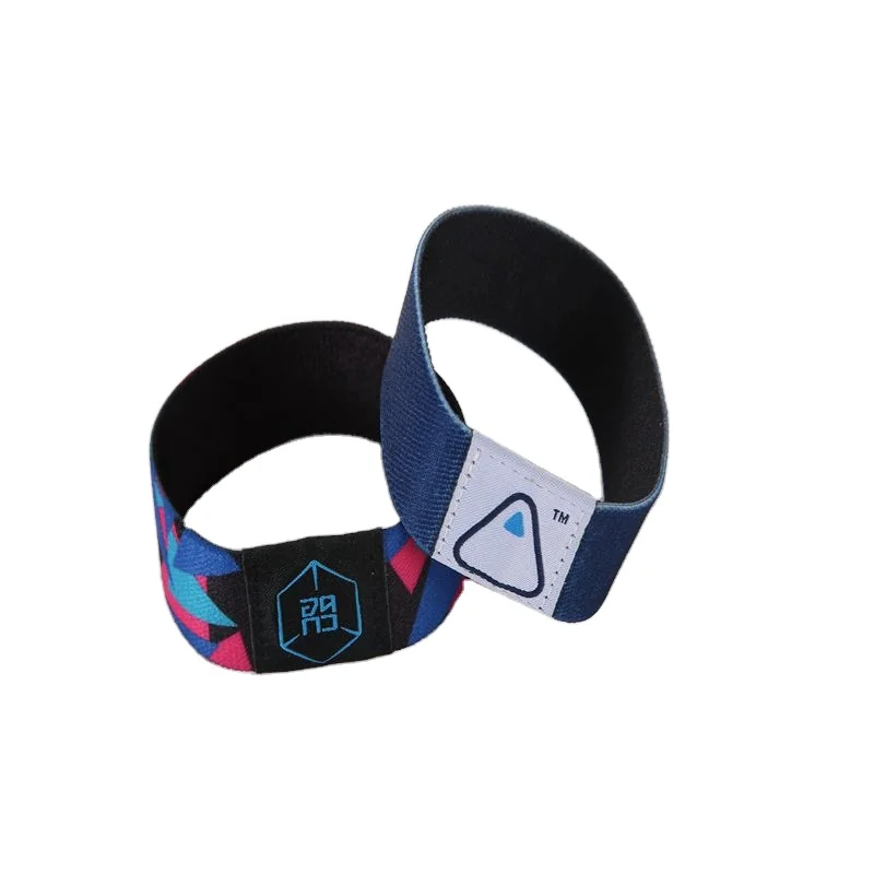 Эко-браслет на запястье