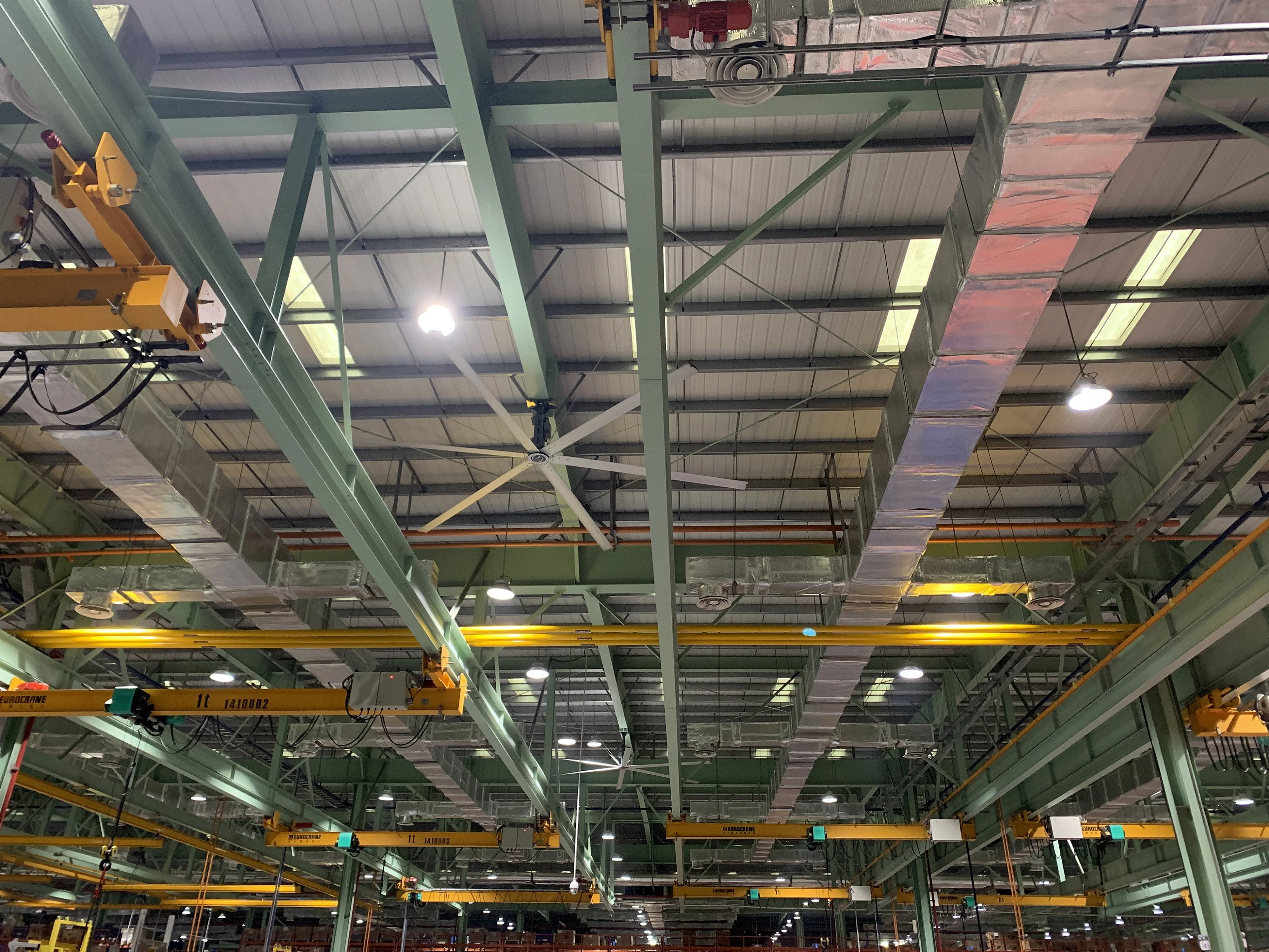 
China HVLS industrial ceiling fan factory direct sell hvls fan restaurant 