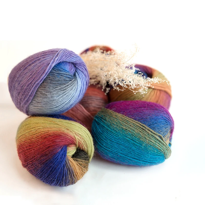Оптовая продажа Высококачественная яркая пряжа Yarncrafts из 100% шерсти для вязания крючком