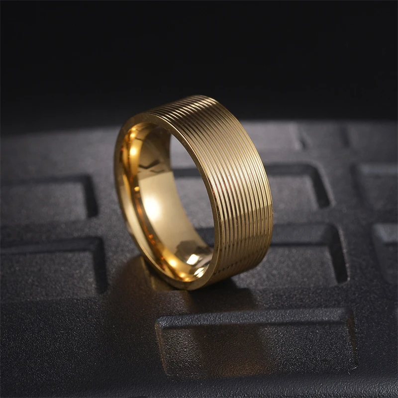 2023 Fashion Hot Sale Threaded 8mm Titanium Steel Ring Vacuum Plated Rings For Men