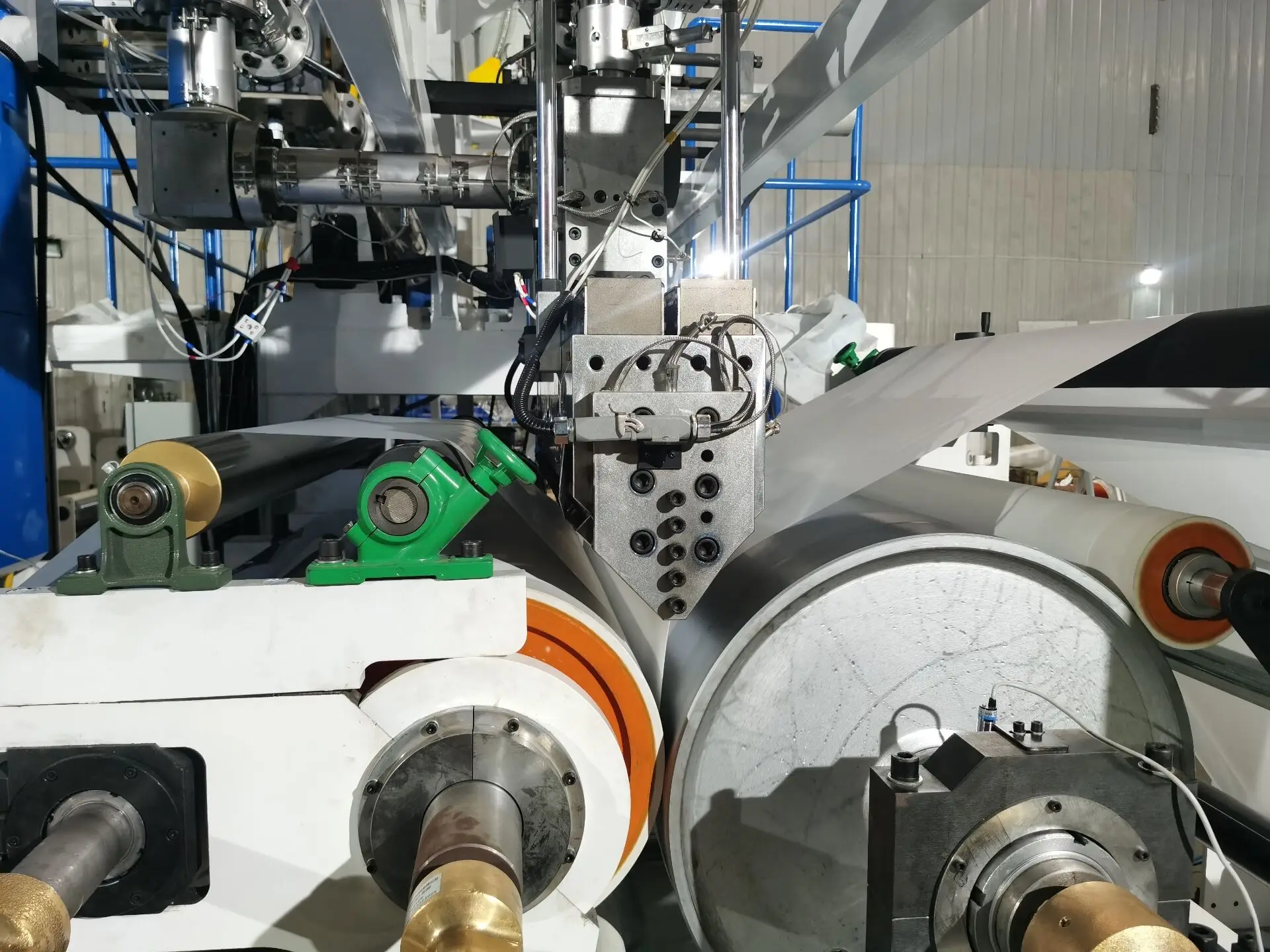 Adhesive Tpu Membrane Extrusion Laminating Machine