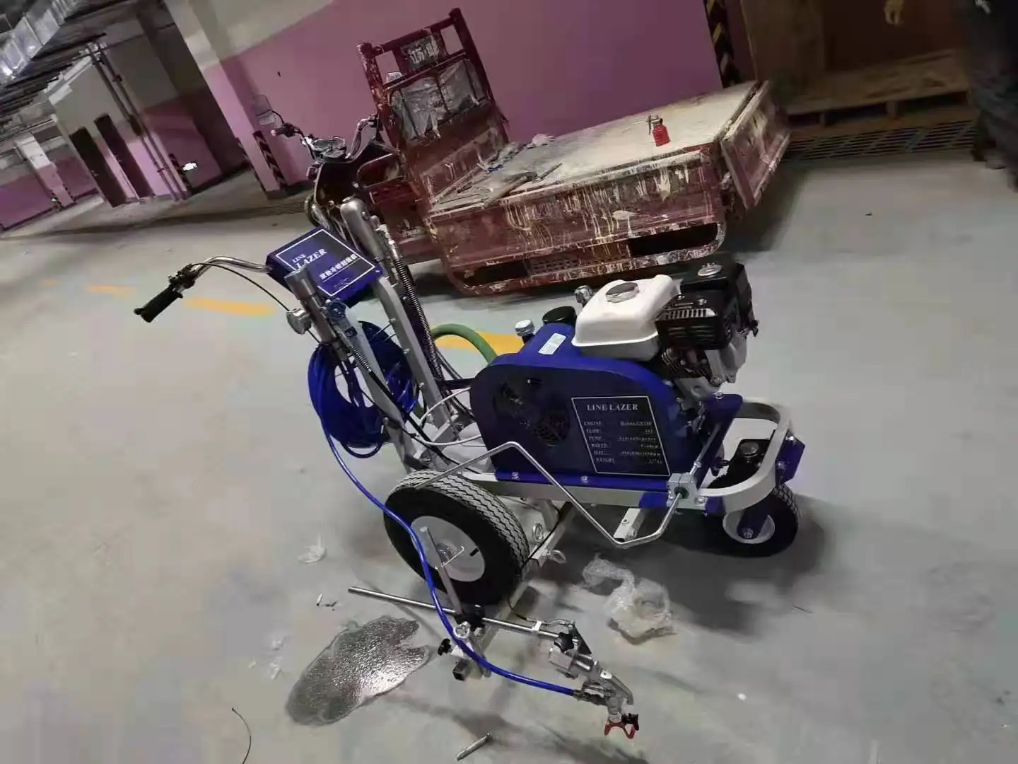 Hot Selling Paint Sprayer Gun Trafic Painting Coating Lane Line Striper Cold Plastic Road Marking Machine