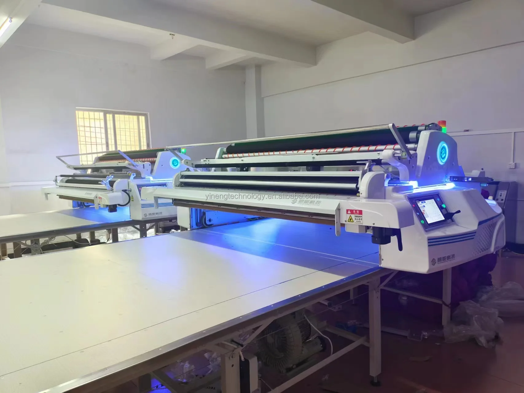YINENG High Precision Automatic Cloth Spreading Machine Textile Apparel Machinery