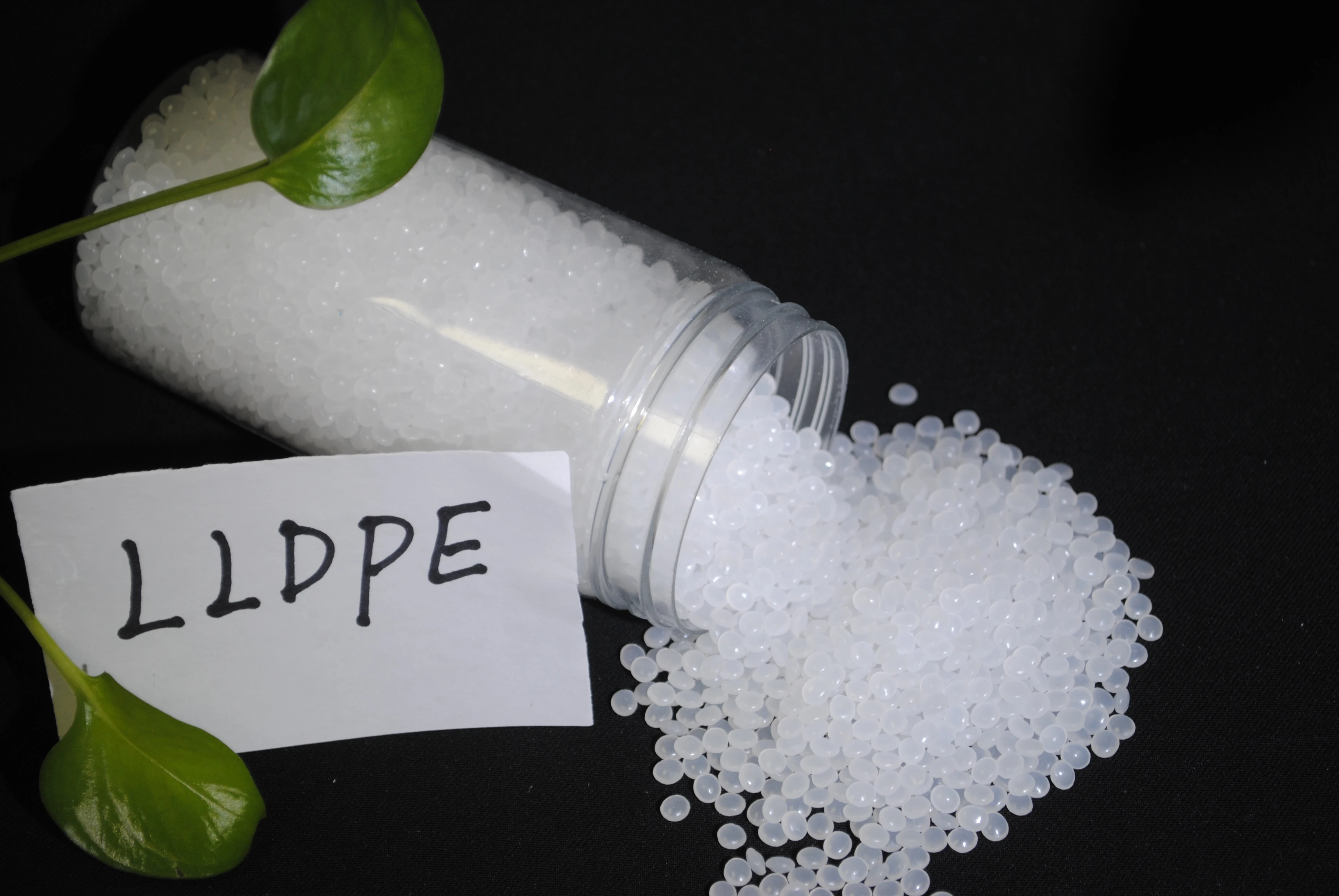 Низкая цена чистый раздувной фильм класса 7042 LLDPE/линейные полиэтиленовые гранулы низкой плотности/Пластиковые сырые