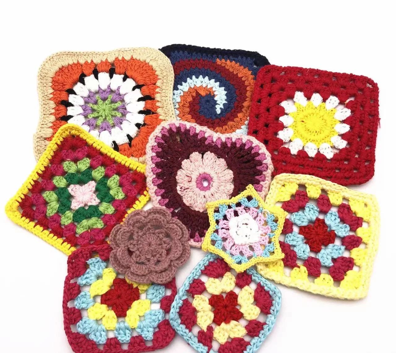 Crochet Round Lace Doily Machine Made Placemats for Kitchen Dining Room Party Dressers Dream Catcher Decoration (Beige)