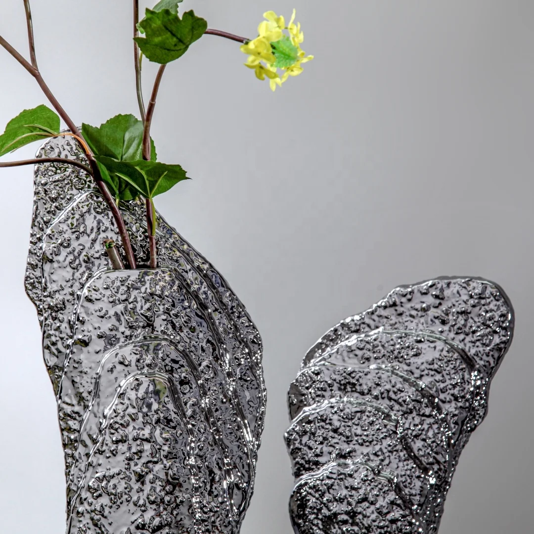 New Rockery Design Trending Home Decor Art Shiny Silver White Ceramic And Porcelain Vases
