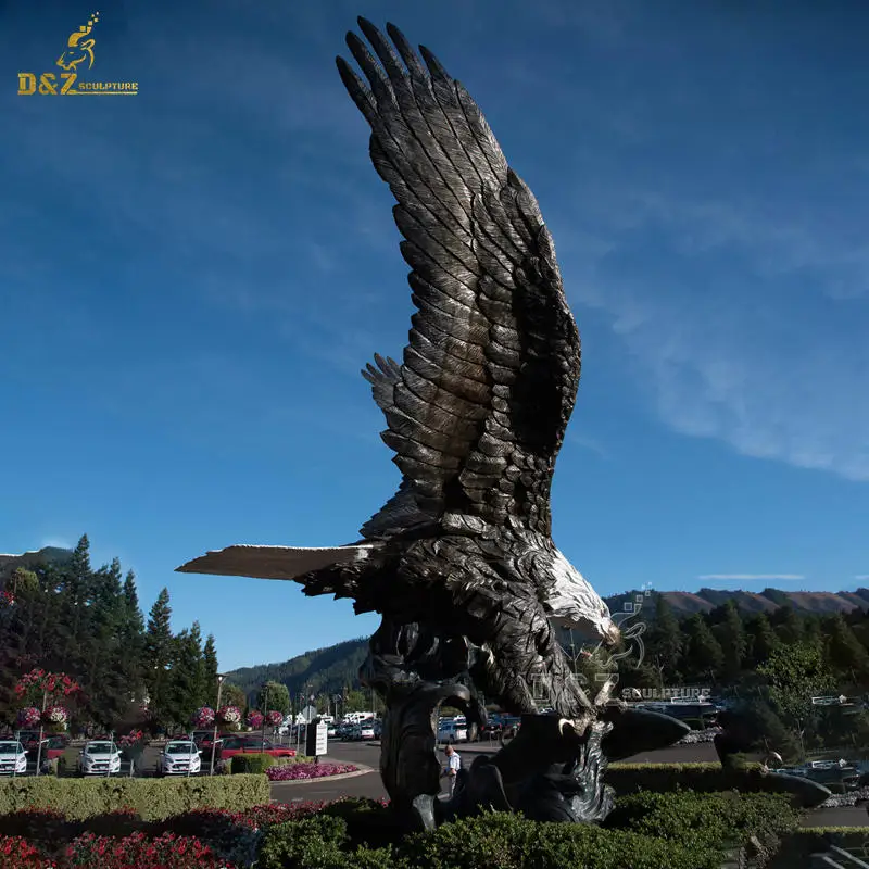 gold metal flying eagle sculpture outdoor sculpture eagle art bronze sculpture