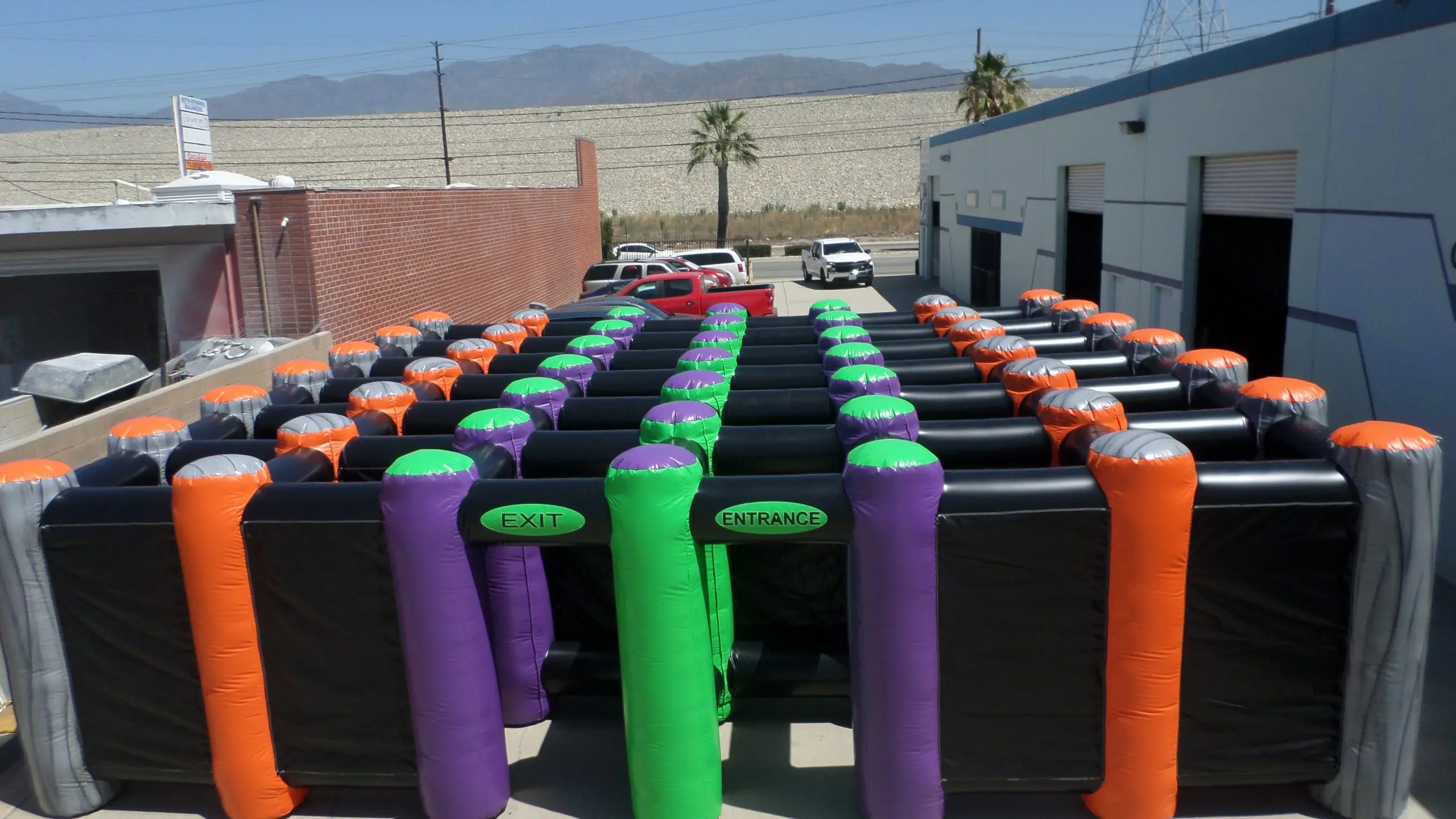 Amazing factory sale big inflatable haunted maze arena sports games inflatables Maze games for adults