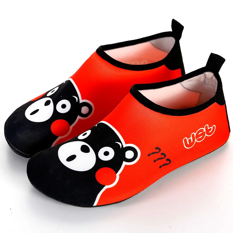 Factory Direct inflatable water walking shoes Lightweight Non-Slip beach flat shoes Aqua kids beach shoes