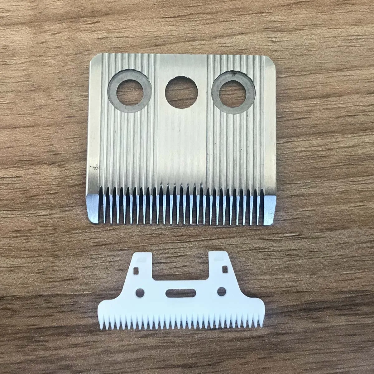 Replacement clipper blade for 8500 8400 8300 series blades