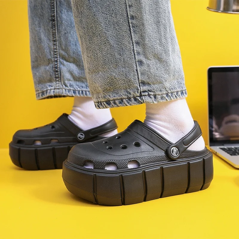 New Fashion EVA Clogs Slippers Women Shoes Thick Sole Sandals Garden Shoes Women Clogs Sandals Platform Slippers