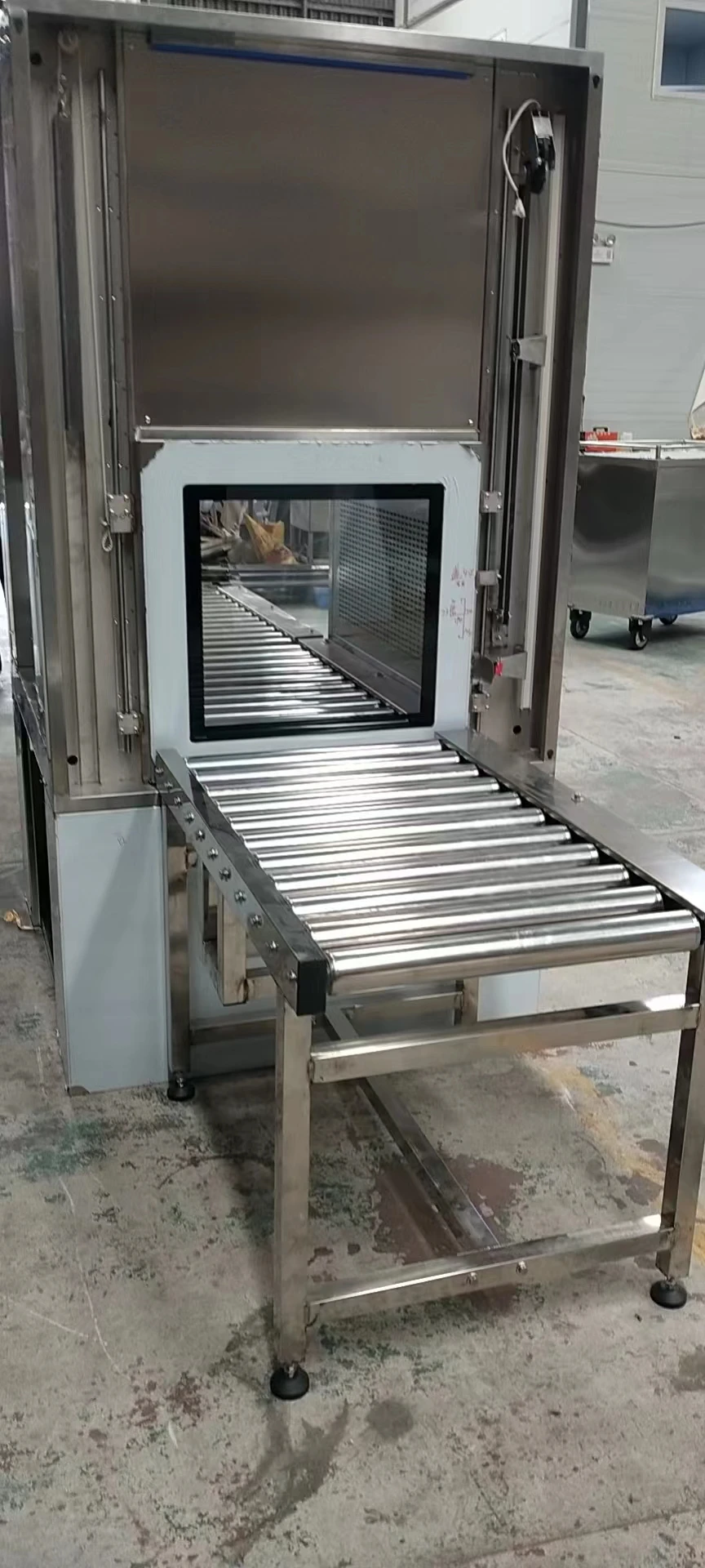 2022 Mask Factory Tunnel Conveyor Air Shower Type Pass Box Auto Roll Conveyor Line Air Shower Clean Room