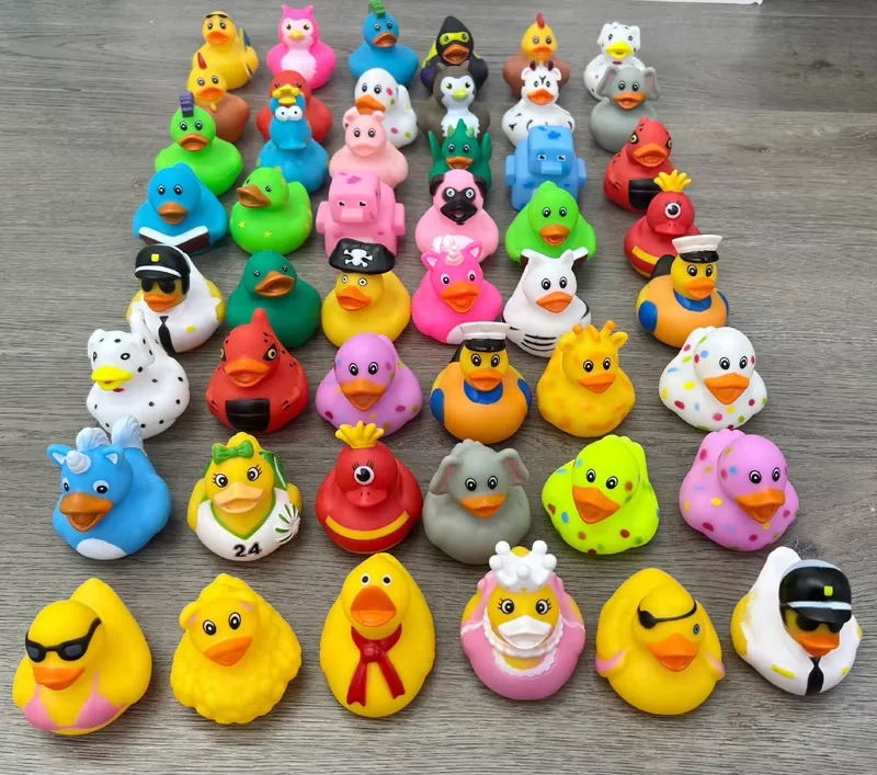 OEM Customized Yellow Plastic Ducks Preschool Bath Toys Bathtub Duckies Gift for Baby Shower Infants Toddlers Pool
