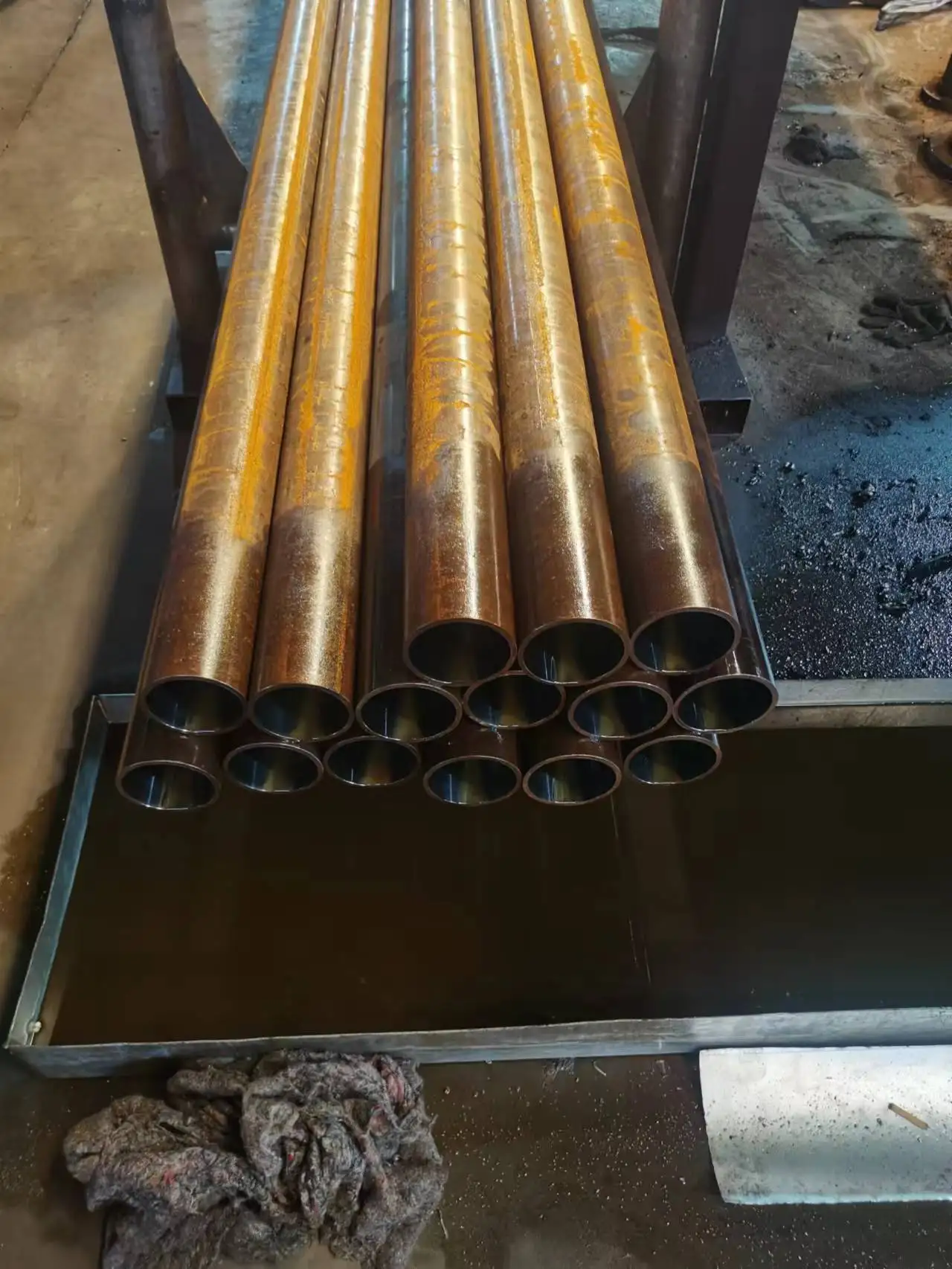 bks ck45 seamless honed steel tubing supplier st52 honed tube h8 pipe for hydraulic cylinder