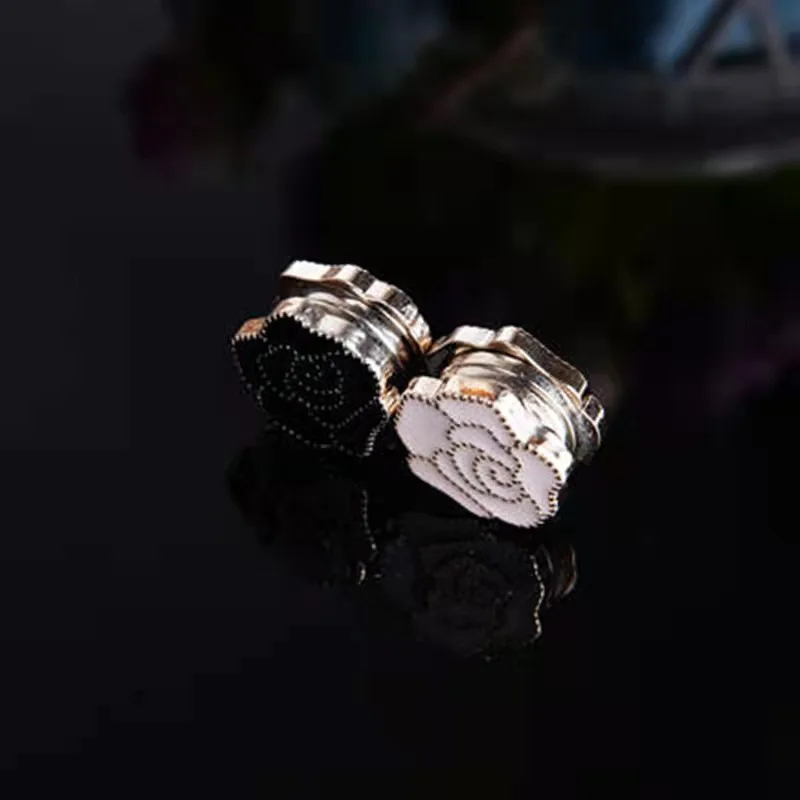 Factory supply  high quality muslim black and white non snag magnet pin