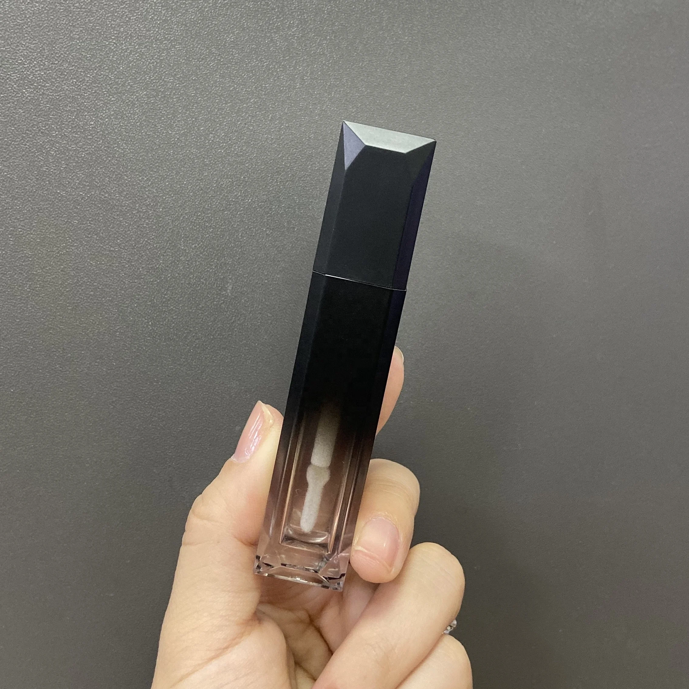 new diamond crystal design luxury clear matte black lip gloss containers square private label liquid lipstick tube for lip gloss