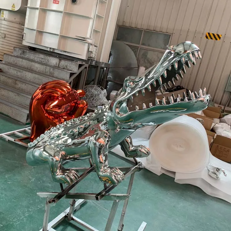 Wholesale Custom Resin Crafts Giant  Crocodile Statue Electroplate Sculpture