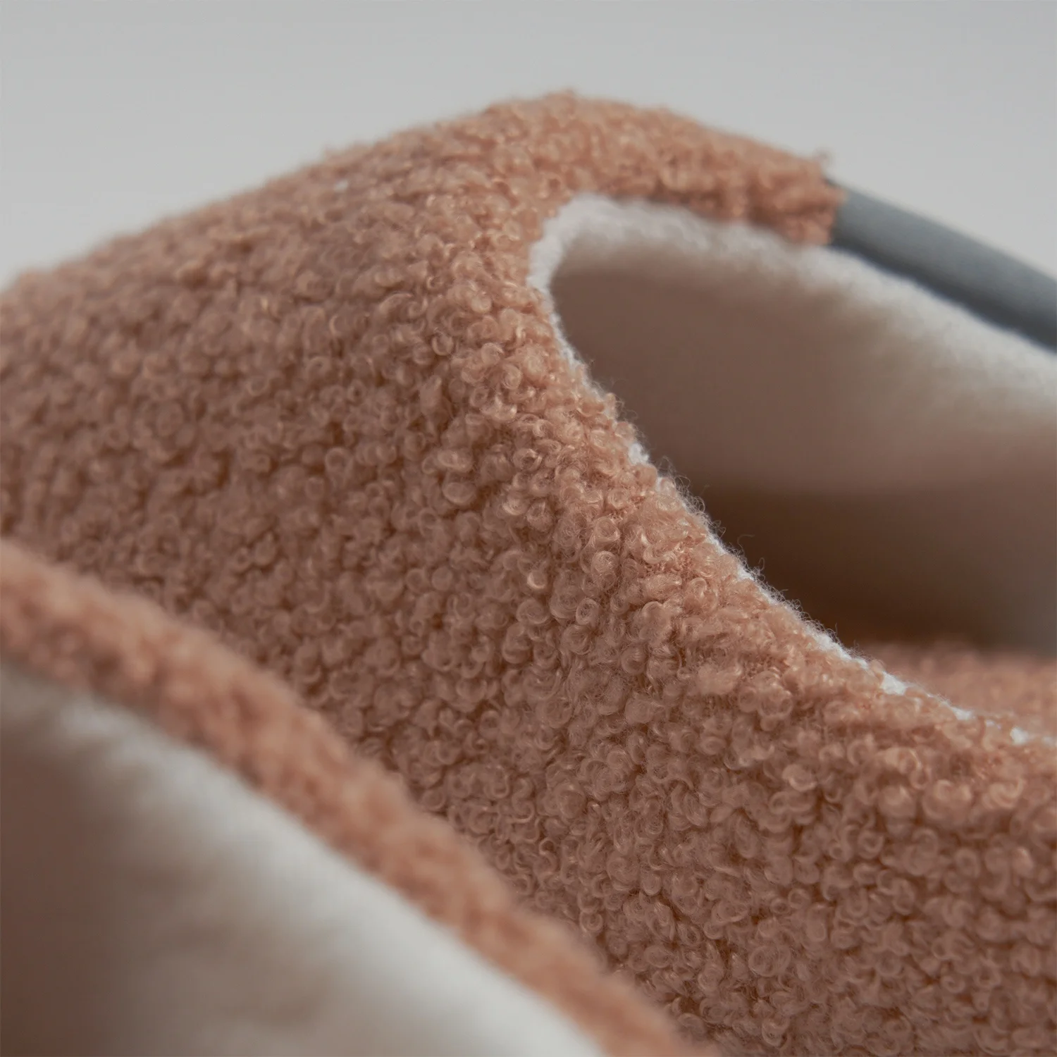 Soft Solid Color House Slippers For Women And Men With Anti Slip Bottom