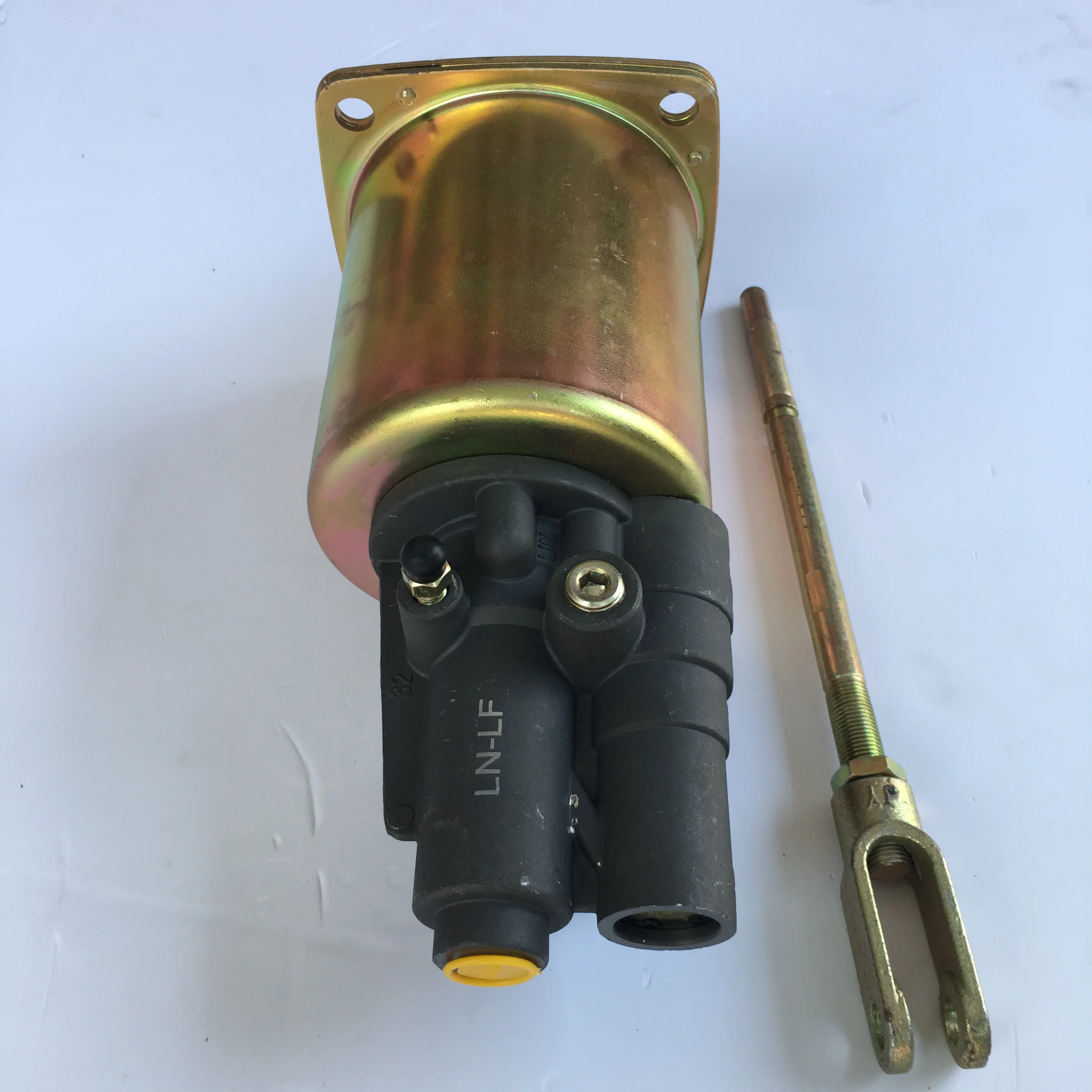 Selling high - quality auto parts and clutch booster always become aolong