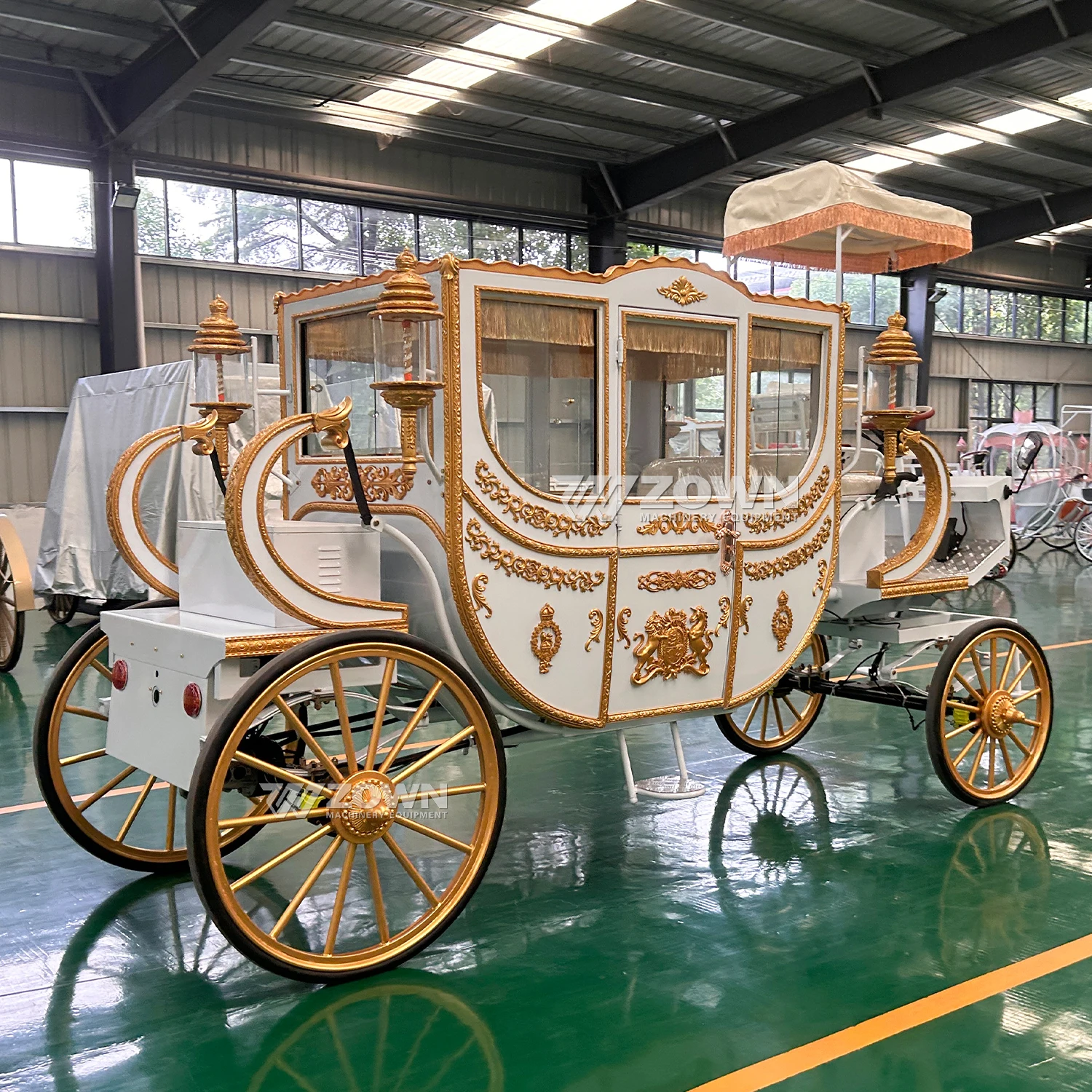 Top Quality Logo Royal Carriages Electric Classic Royal Carriage Cinderella Electric Carriage for Sale with Lights