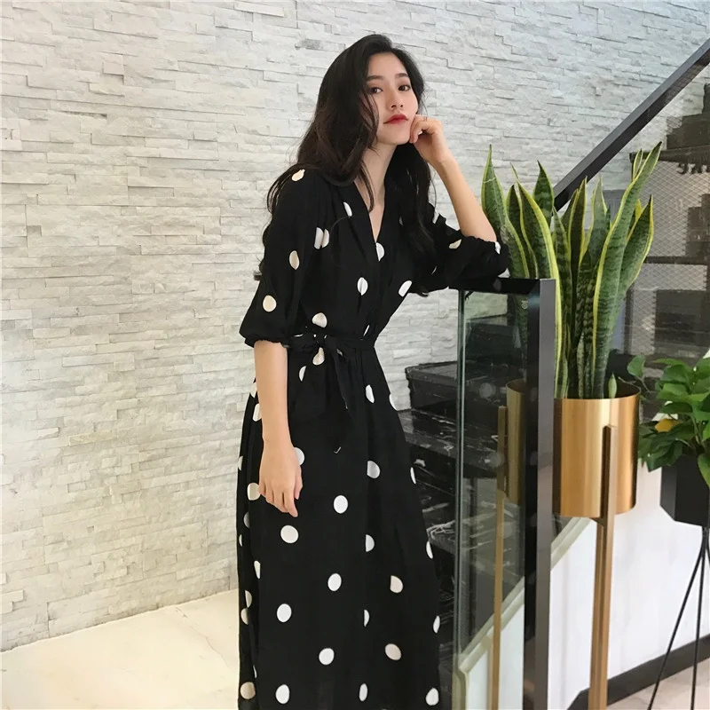 Black wave point chiffon dress female spring and summer new waist was thin temperament V-neck long skirt