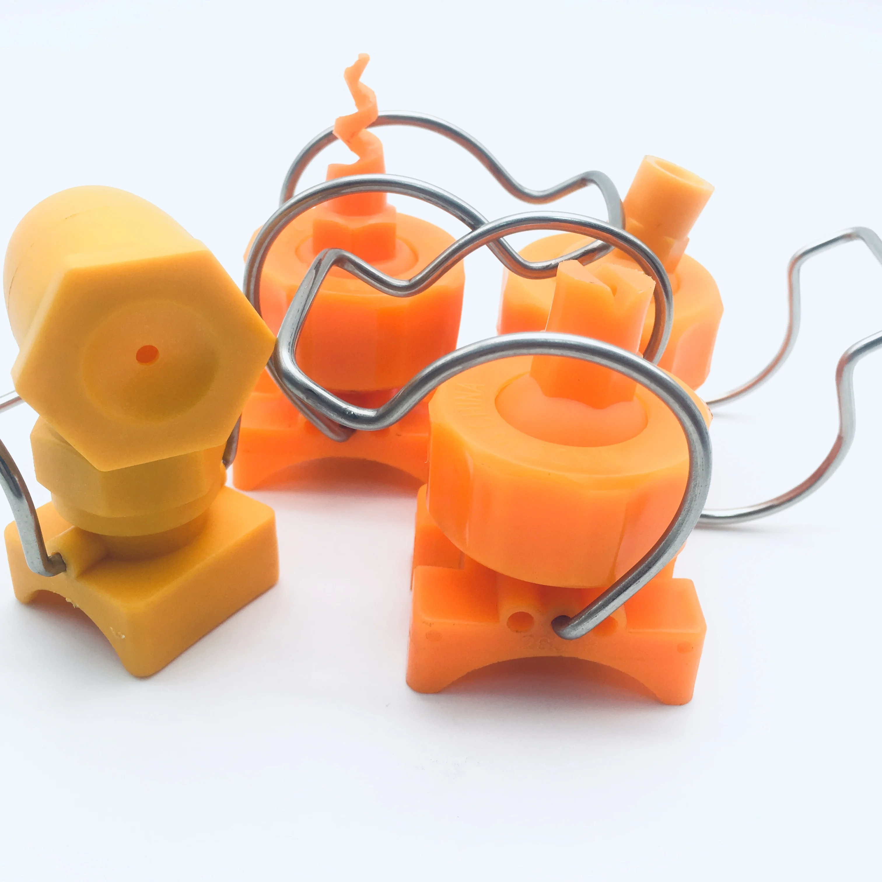 Удобное приспособление для чистки овощей и фруктов