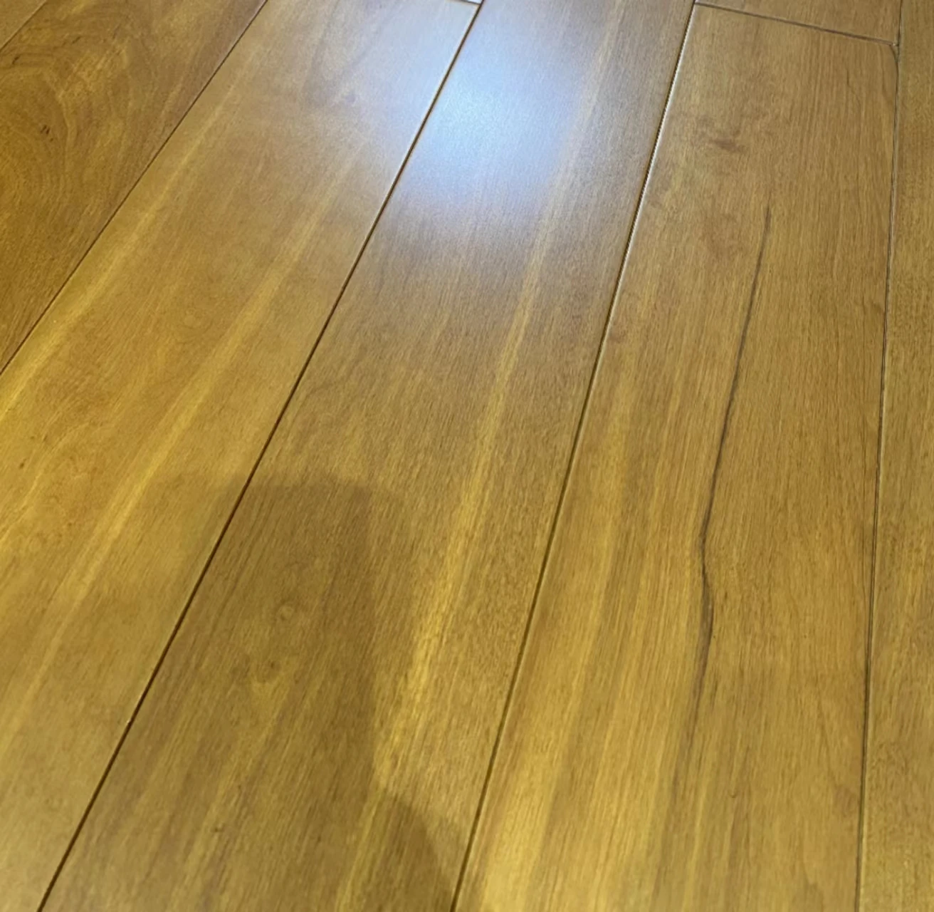Traditional retro style smooth surface waterproof full solid hard wood flooring Maple with high quality and good price