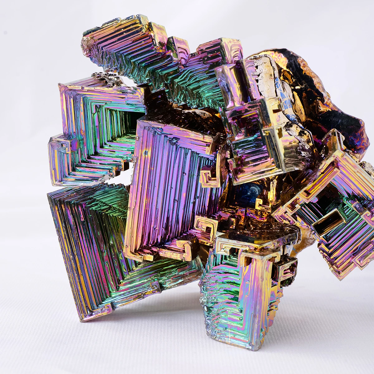 Wholesale High Quality Natural Healing Crystal Large Size Bismuth For Decoration Gift