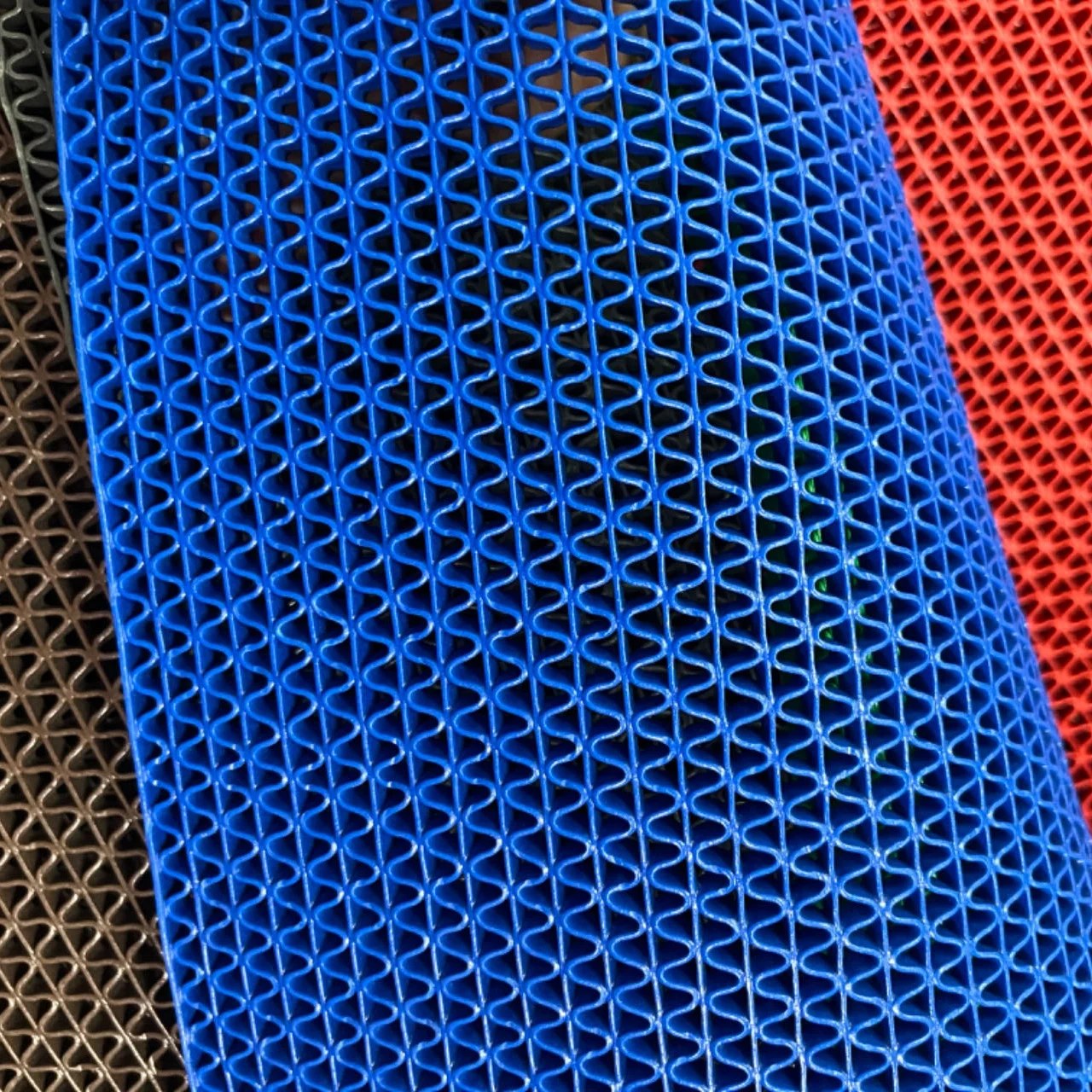 Waterproof PVC Square Bath Carpet 6mm Anti-Slip Hollow S Floor Mat For Swimming Pool Mat