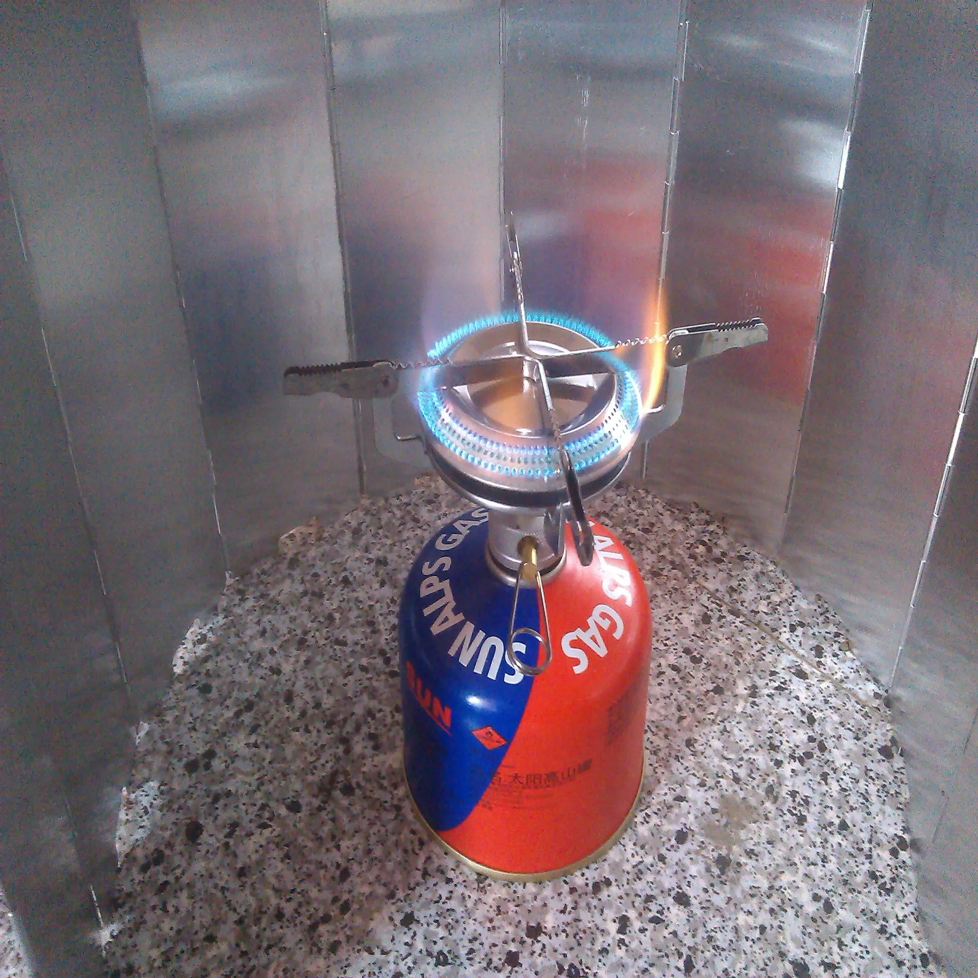 Наружная газовая горелка для кемпинга