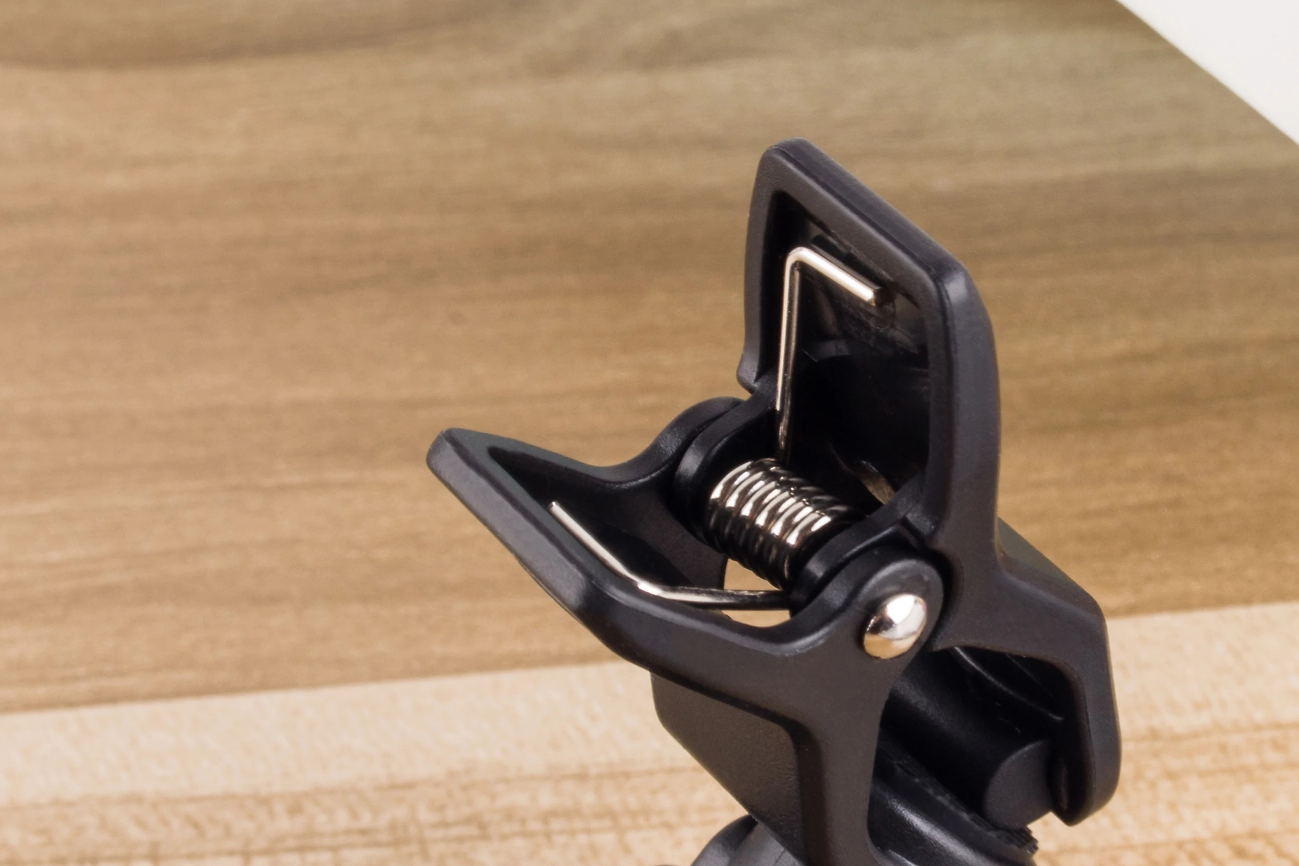 electronic tuner guitar tuner color display high quality durable guitar mini tuner low price wholesale customized logo