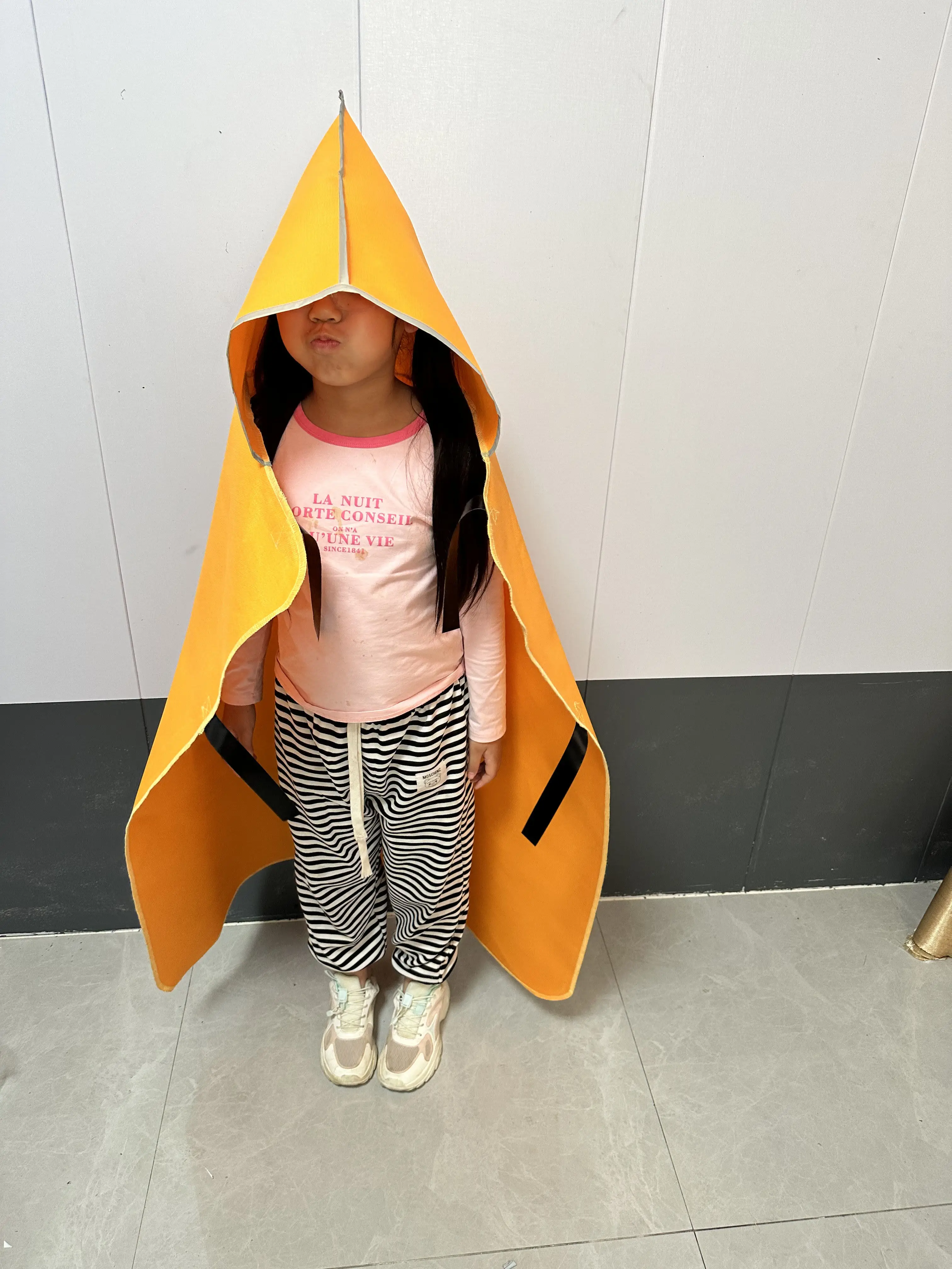 China Manufacturer Factory Price Electric Vehicle Silicone Fire Blanket With Cap