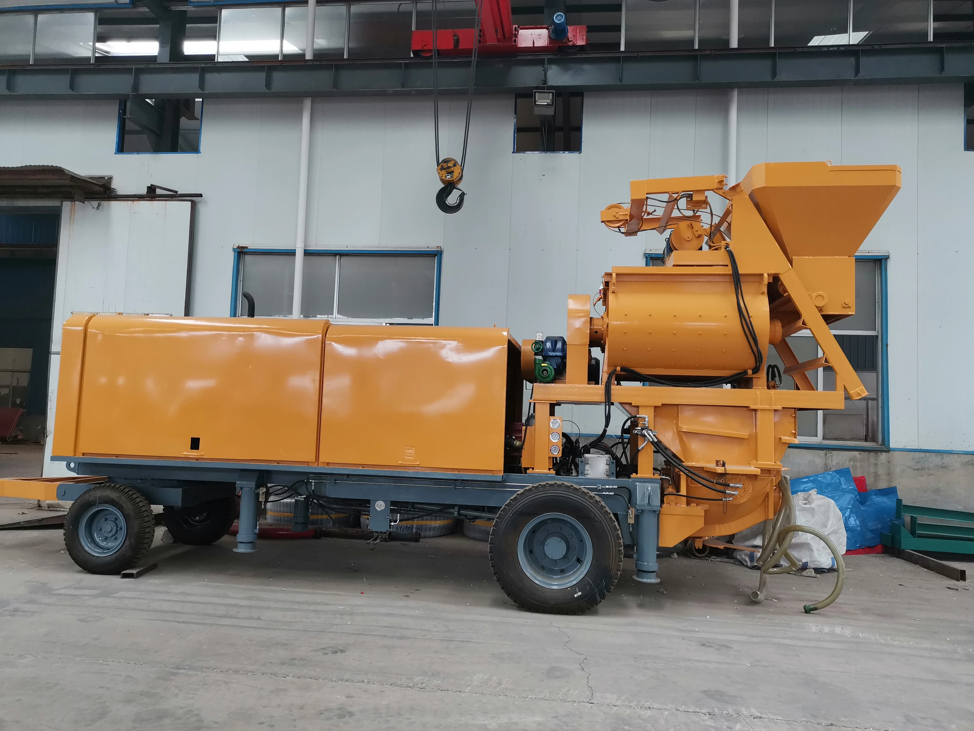Factory supply 40m3/h forced diesel mobile concrete pump pumpcrete with mixer for hot sale