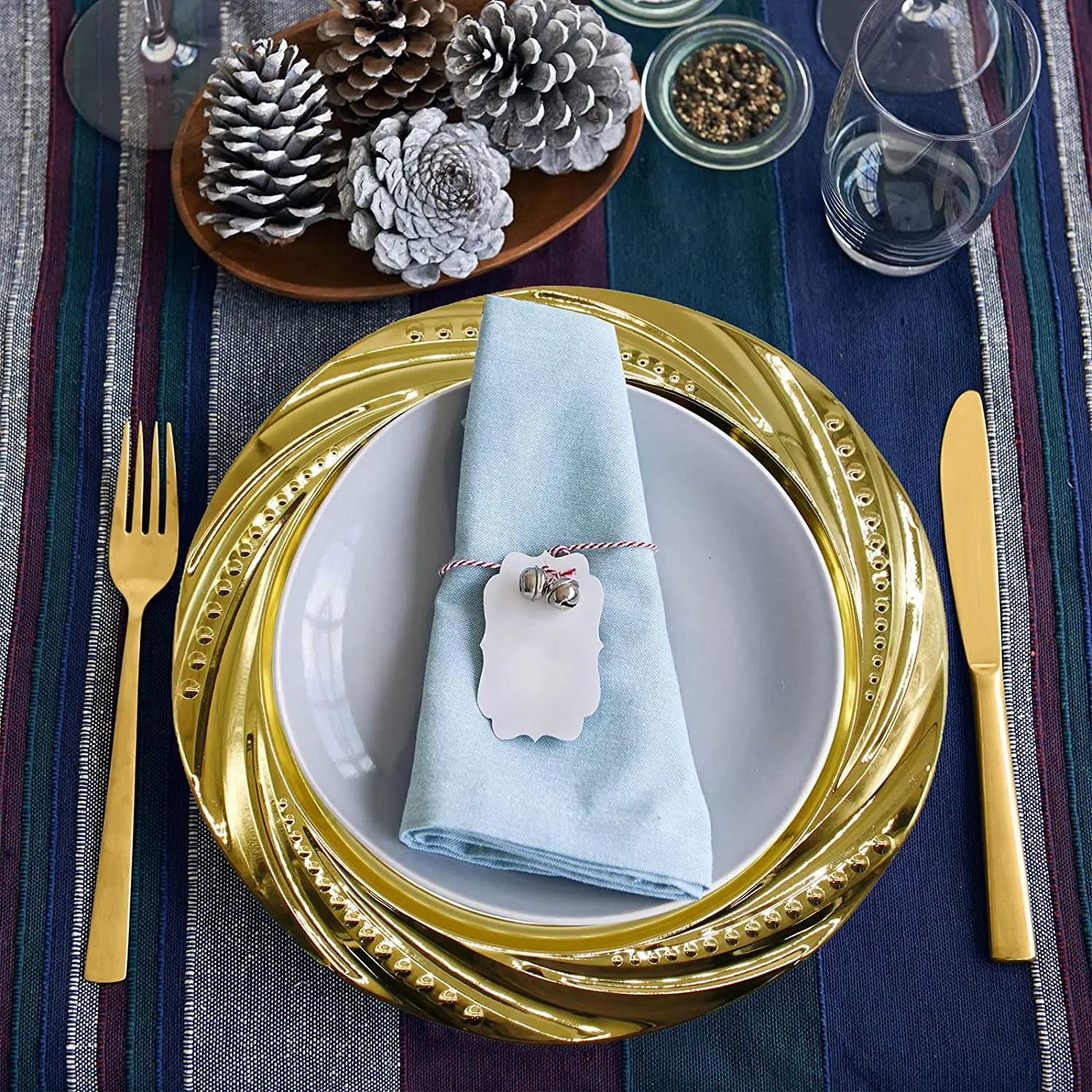 Weeding Party Food Serving Tray Silver Flower Spiral Decorative Dinner Plates 12 Inch Stainless Steel Charger Plates